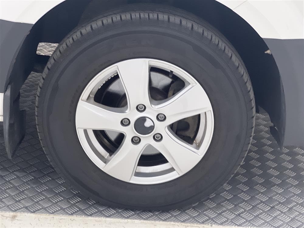 Volkswagen Crafter 2.0TDI Automat 177hk L2H2 Värmare Moms interiör