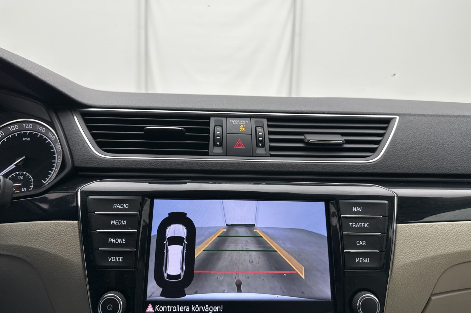Skoda Superb TDI 4x4 190hk L&K Canton Värm Kamera Skinn Drag
