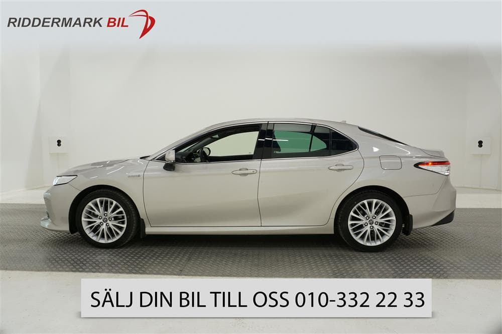 Toyota Camry 2.5 Hybrid 218hk