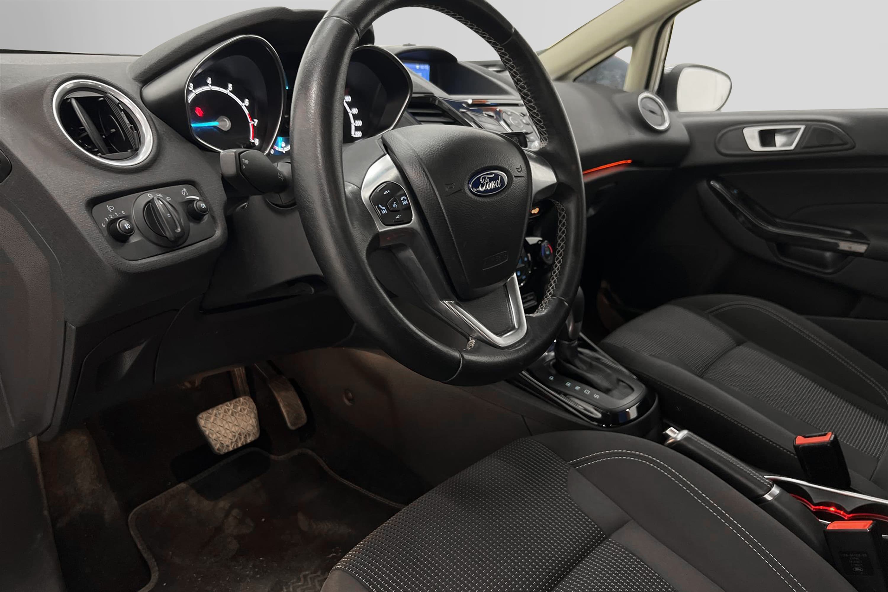 Ford Fiesta 1.0 Powershift 100hk Låg Skatt 0,39L/mil