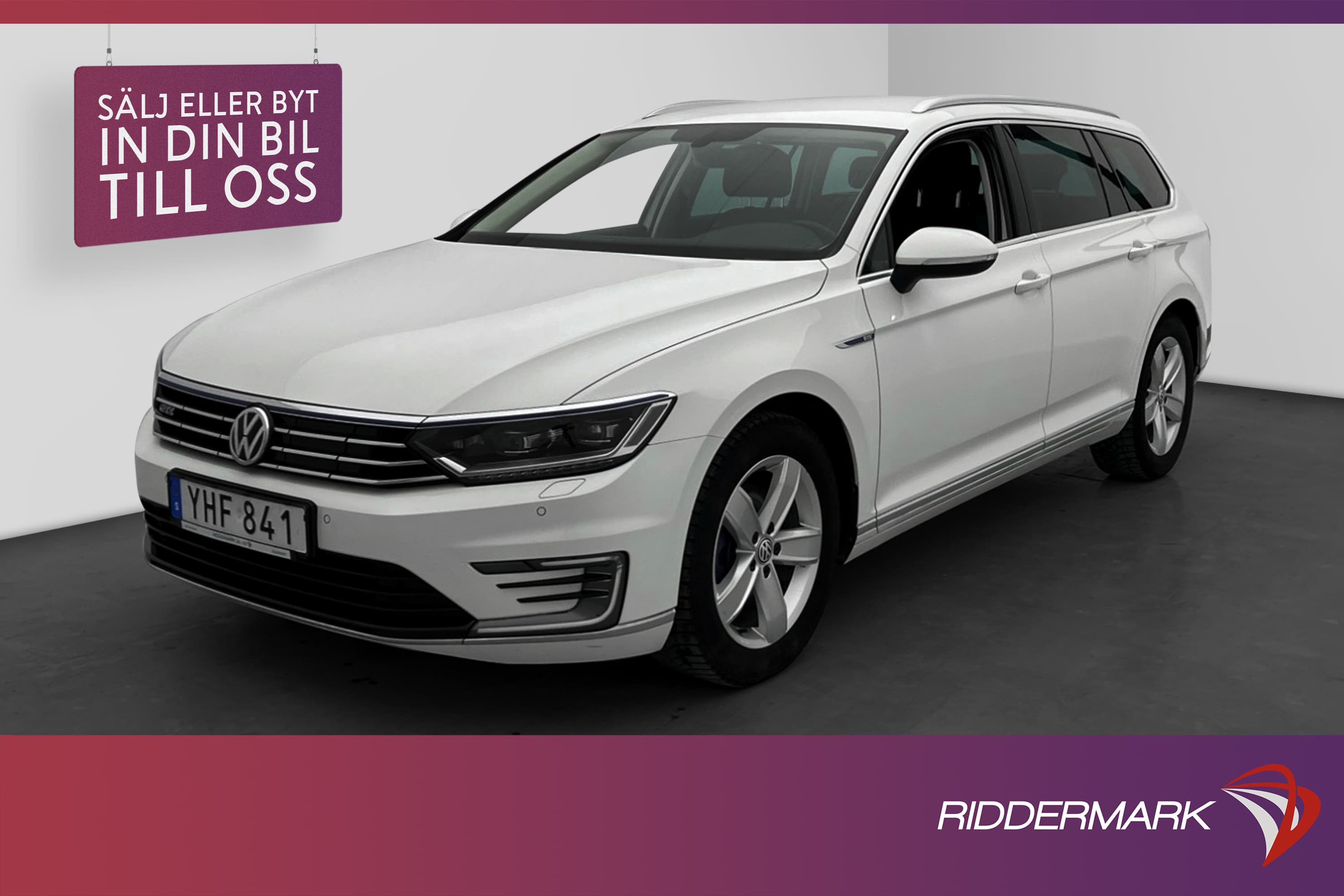 Volkswagen Passat GTE 218hk