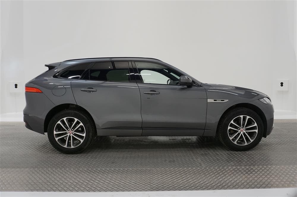 Jaguar F-Pace 2.0D AWD 180hk R-Sport Pano Cockpit Navi Skinn