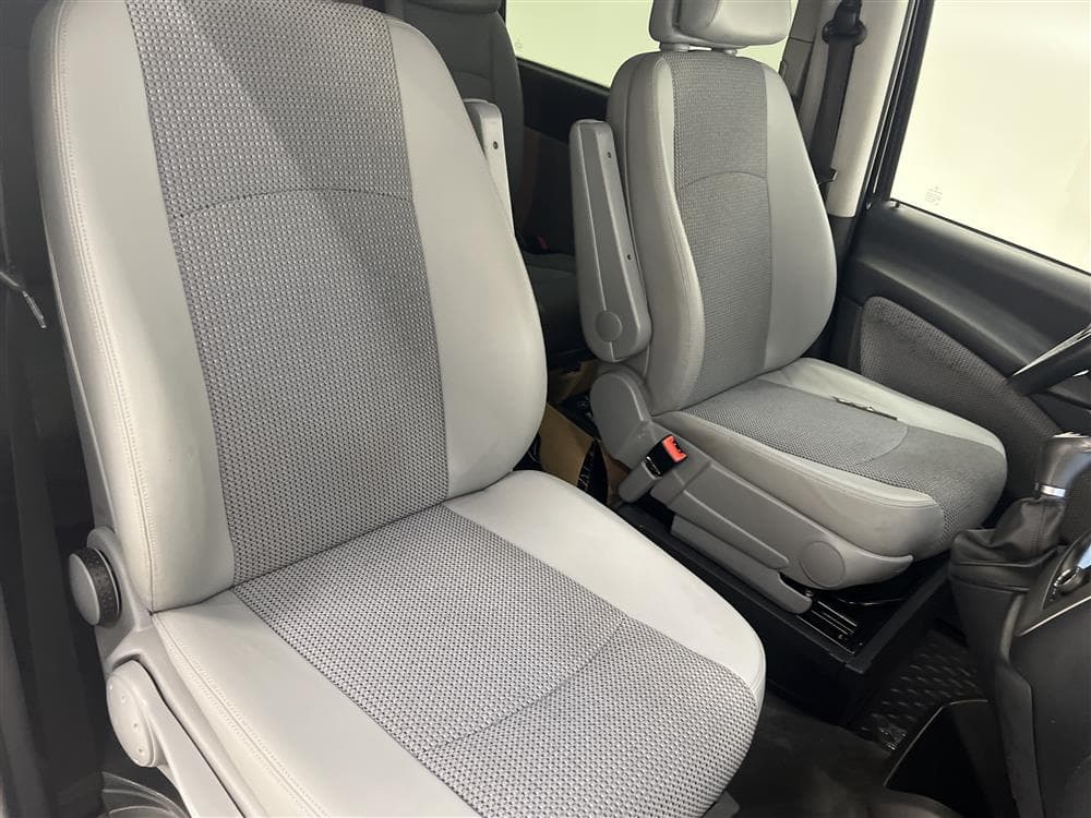 Mercedes-Benz Viano 2.2CDI Aut 163hk Navi Lång Värmare Drag interiör