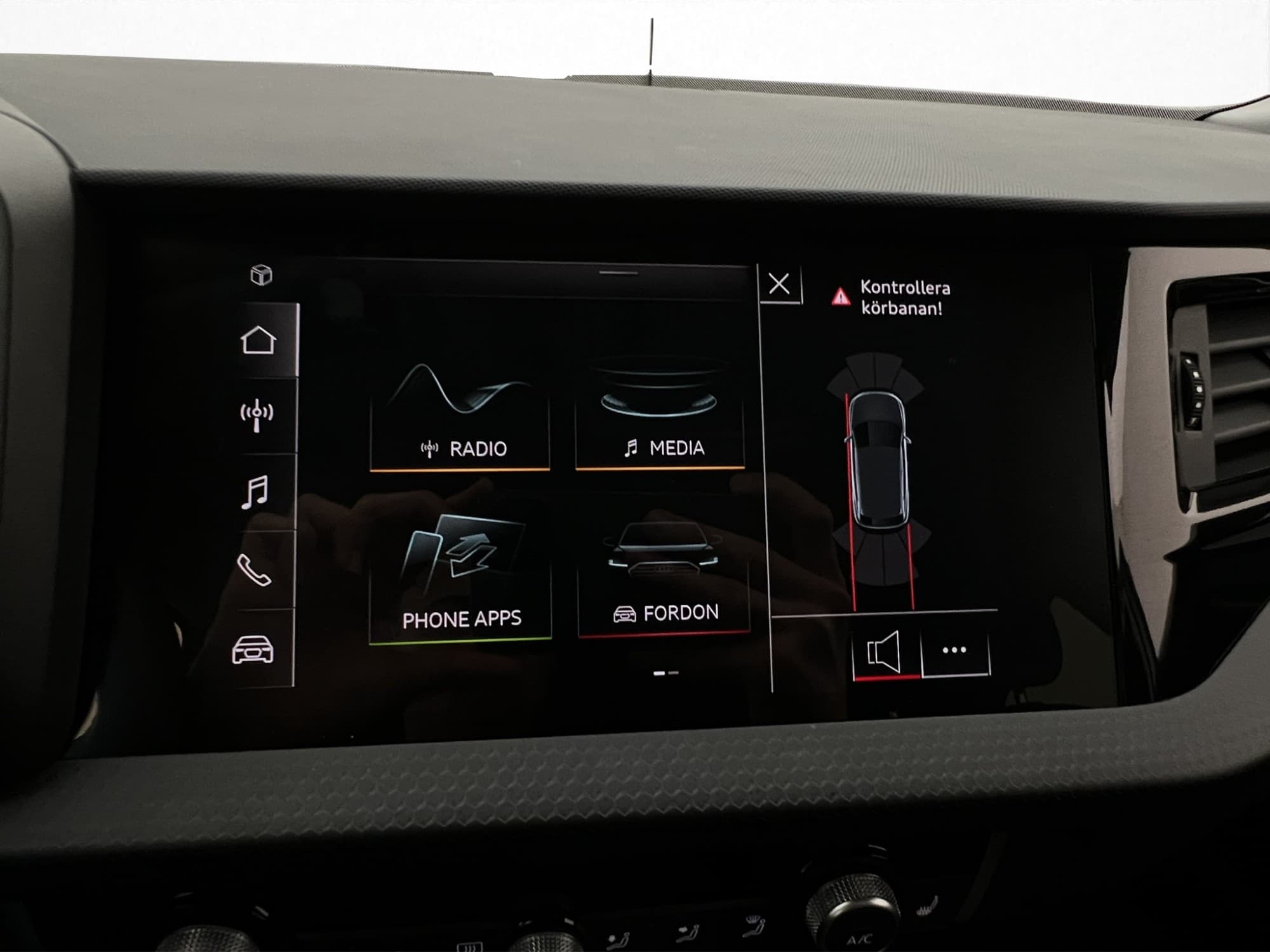 Audi A1 Sportback 30 TFSI Proline Cockpit Sensorer CarPlay