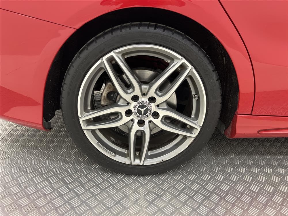 Mercedes CLA 220d 4M 177hk AMG Pano Drag B-kamera 0,42l/milinteriör