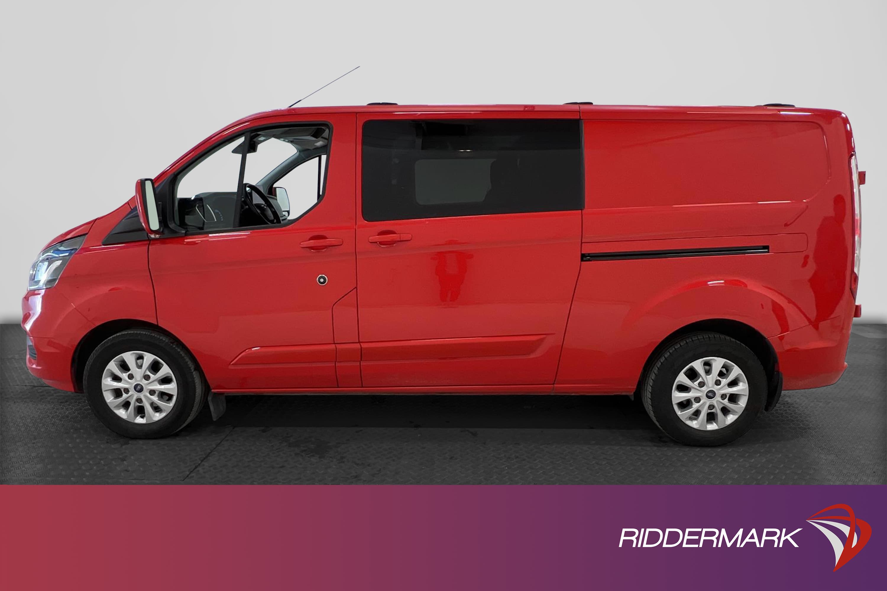 Ford Transit Custom Crew Van L2 Automat Värmare Drag Moms