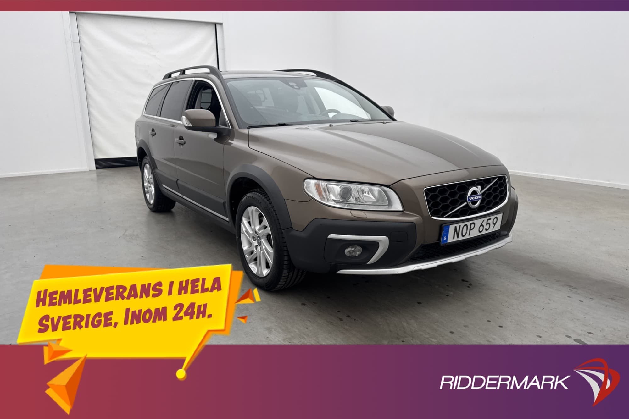 Volvo XC70 D4 AWD  Momentum VOC Navi Skinn Sensorer Drag 