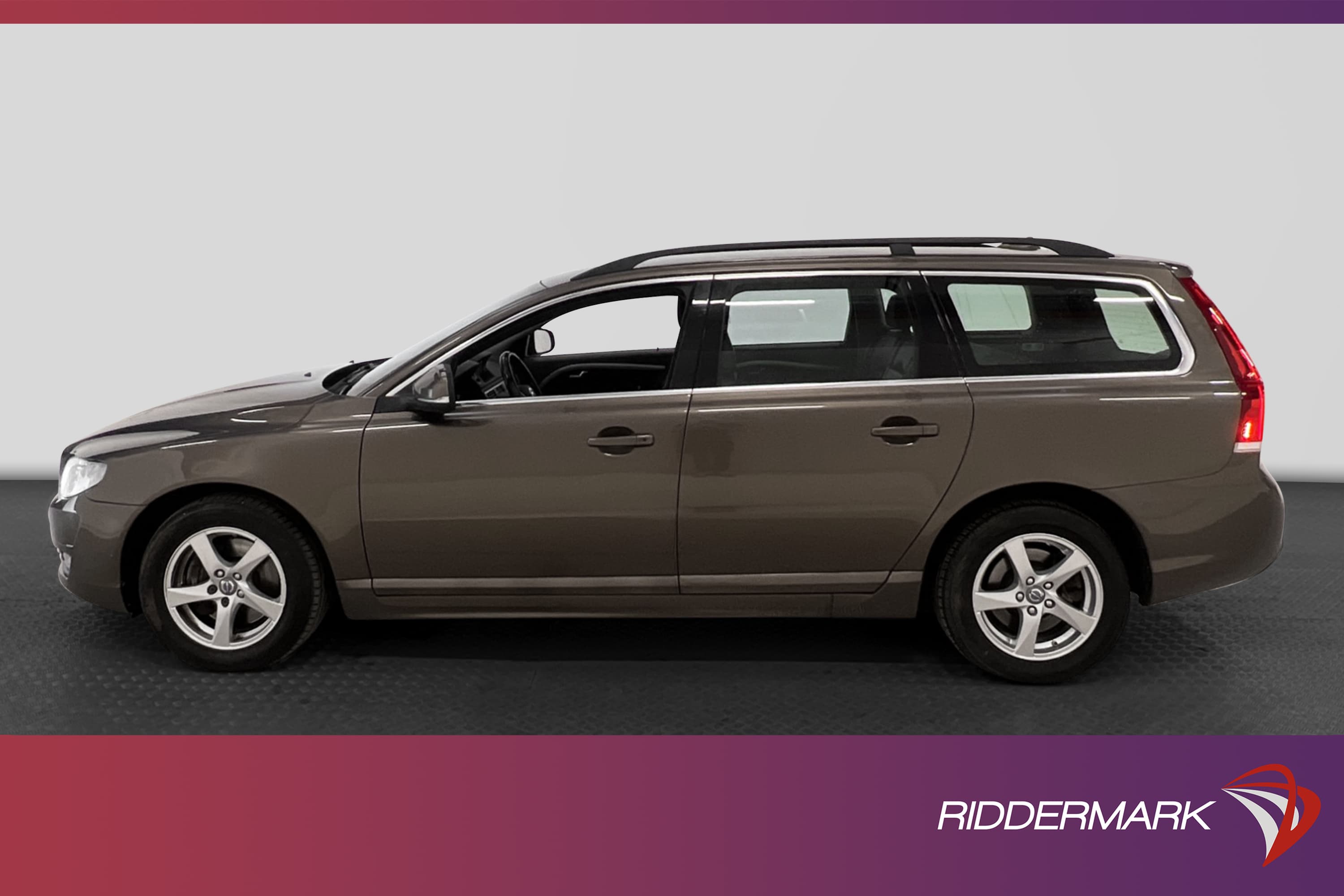 Volvo V70 D4 AWD 181hk Momentum Värmare Drag Navi