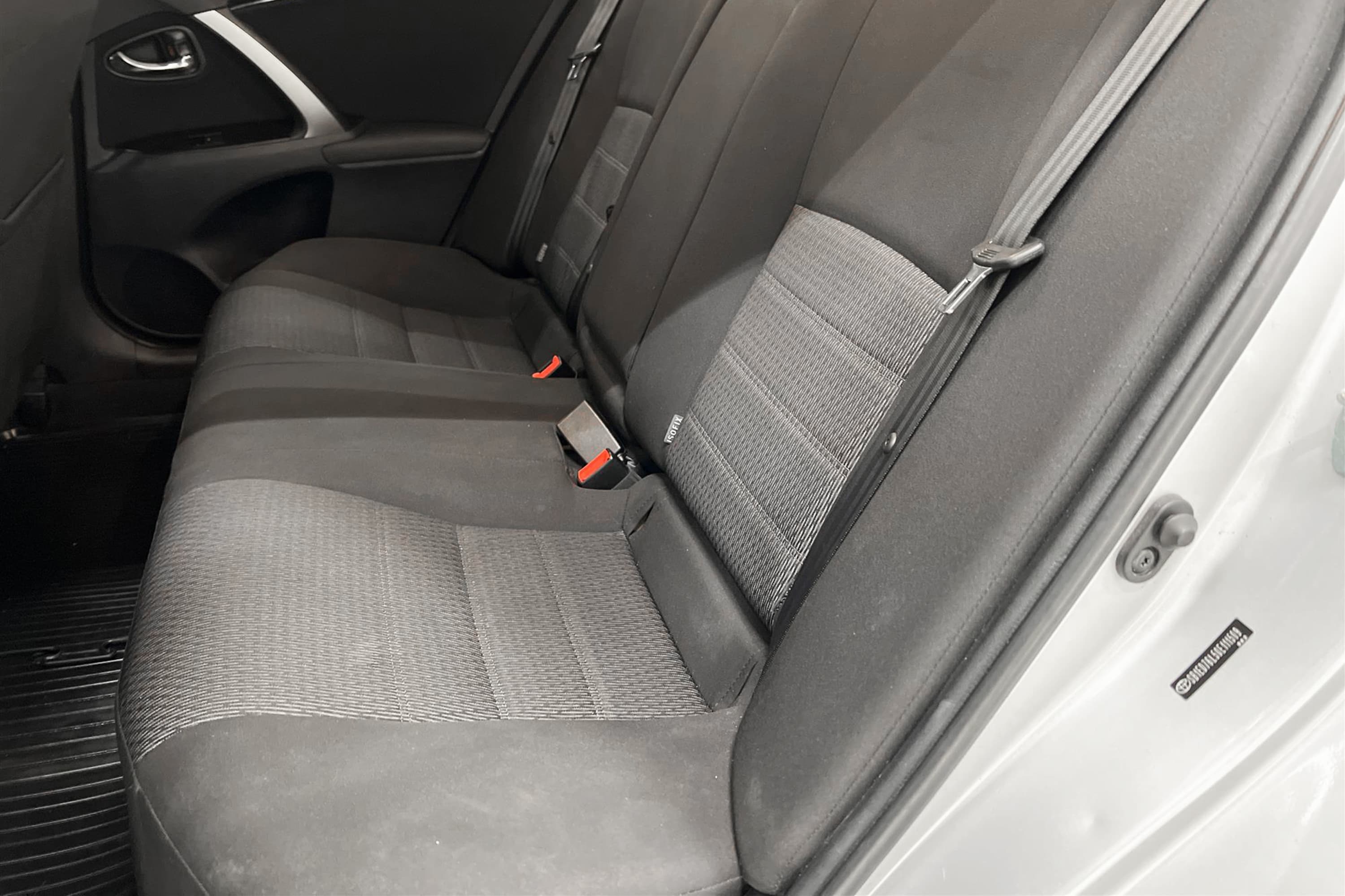 Toyota Avensis Kombi 2.0 D-4D 124hk BKamera Nyserv 0,46L/mil