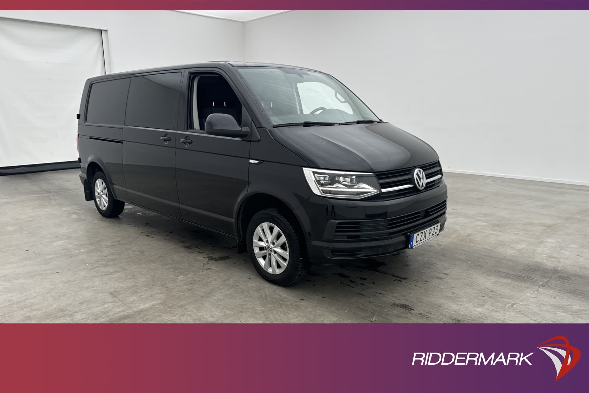 Volkswagen Transporter Kombi L2