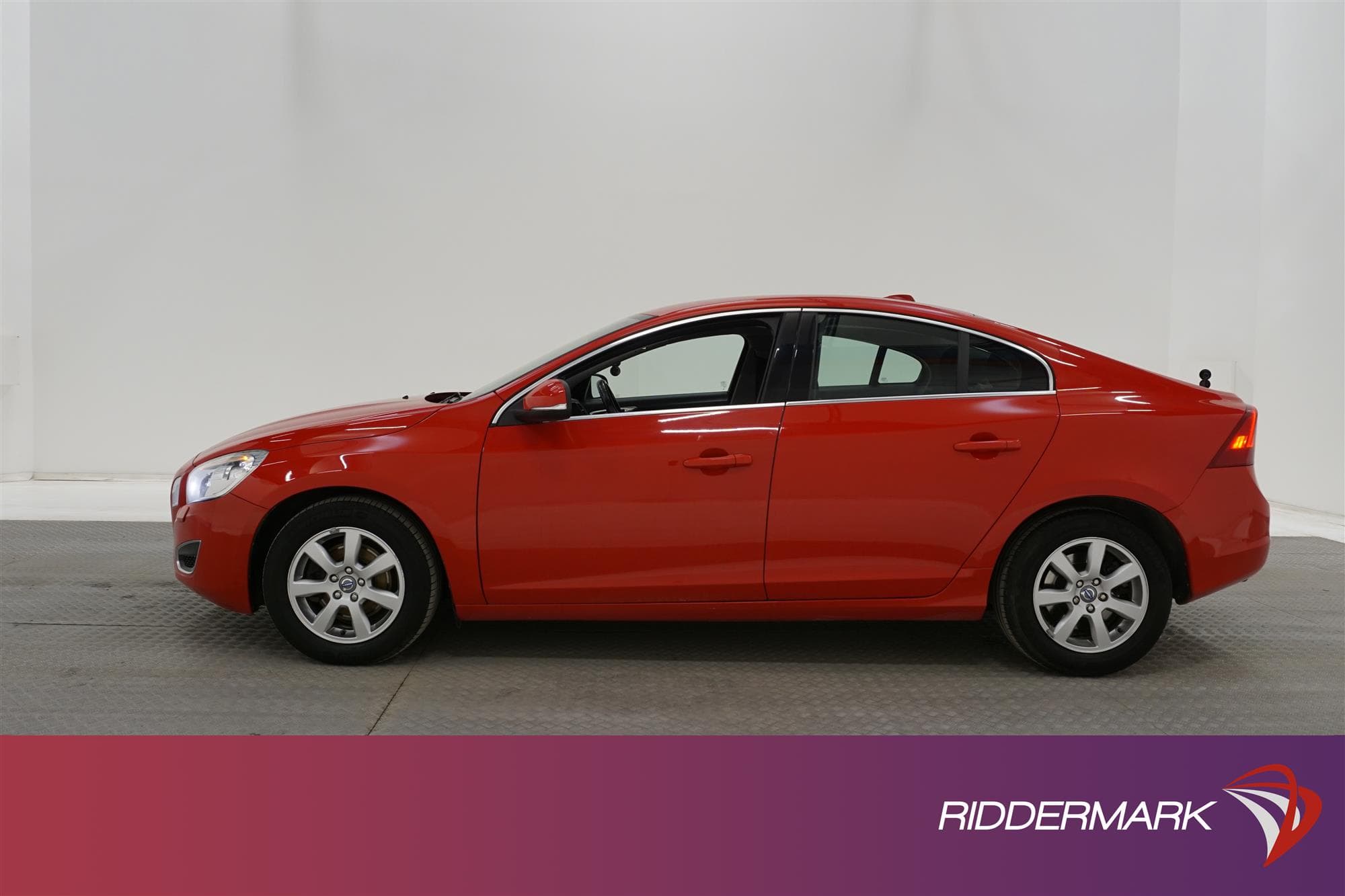Volvo S60 D2 115hk Momentum 2 Brukare Drag D-Värm 