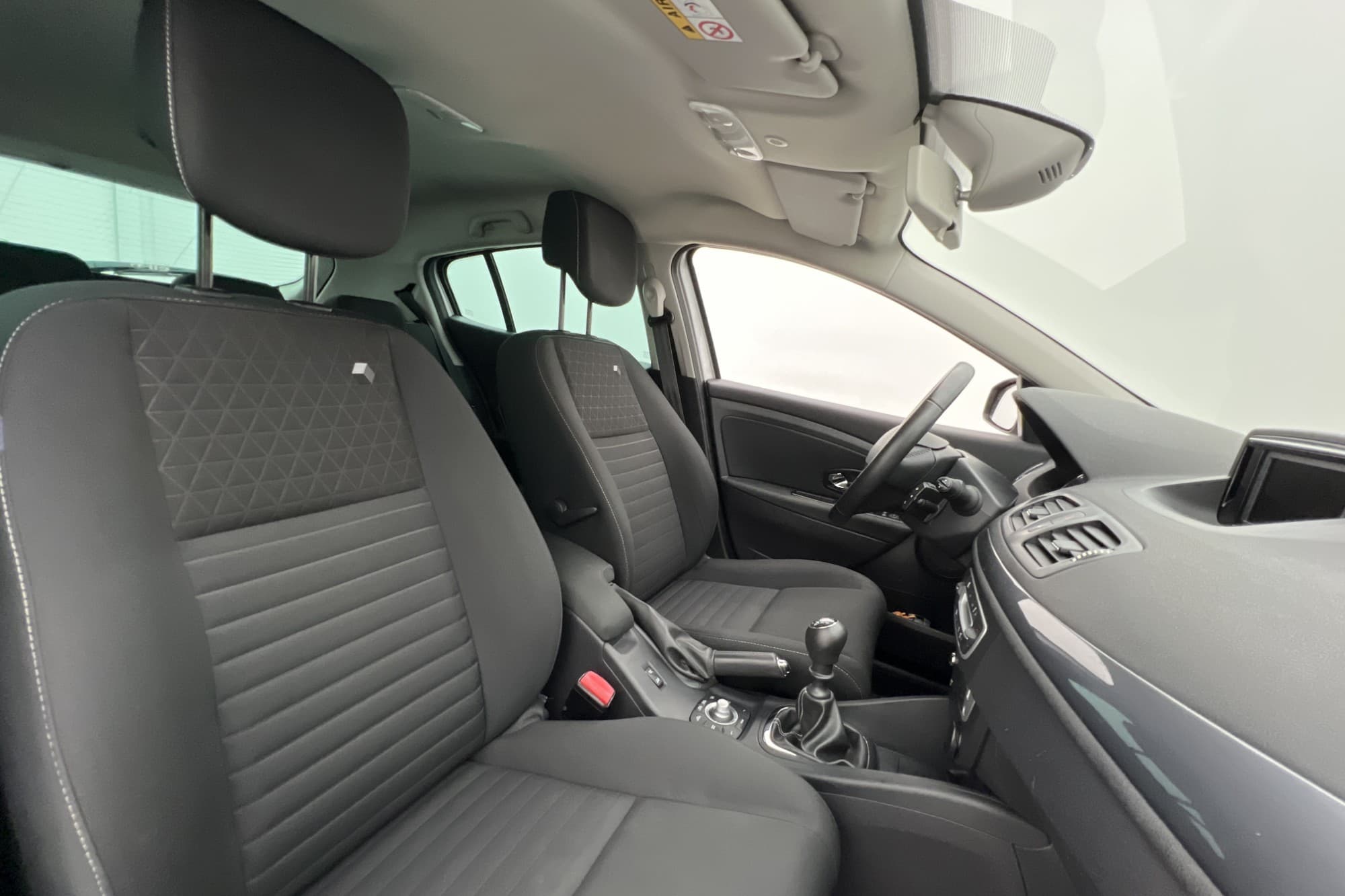 Renault Mégane 110hk LIMITED D-Värmare Navi P-Sensorer