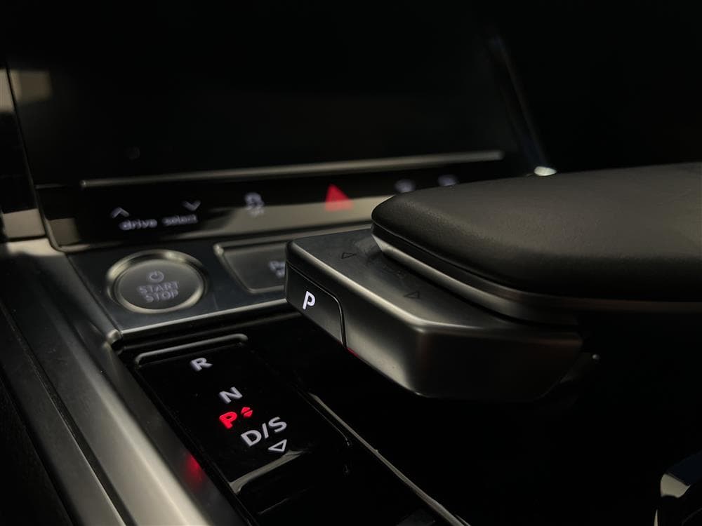Audi e-tron 55 Quattro 408hk S-Line Drag Backkamera Moms