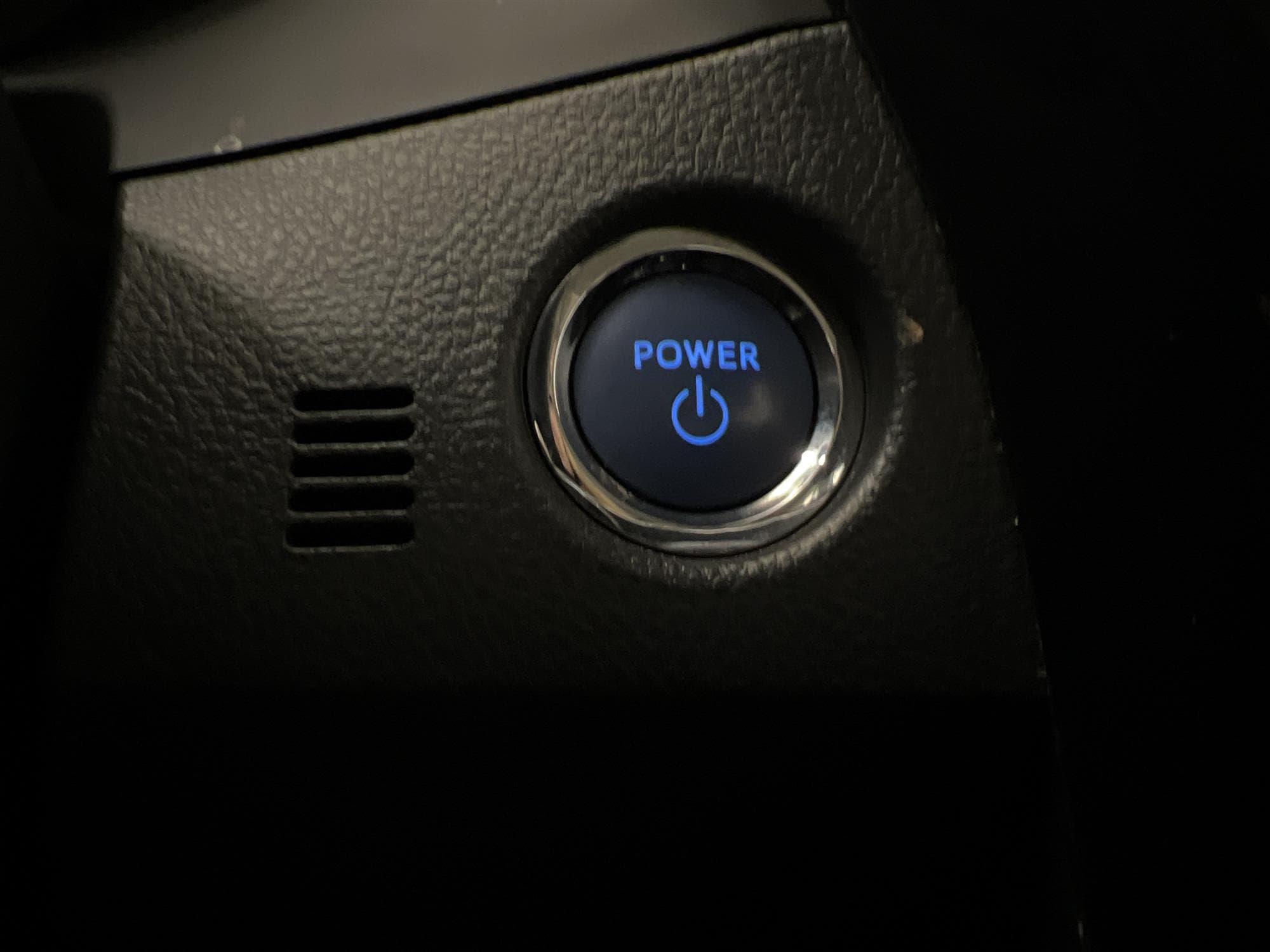 Toyota Auris Hybrid 136hk Navigator Backkamera 0,36L/mil