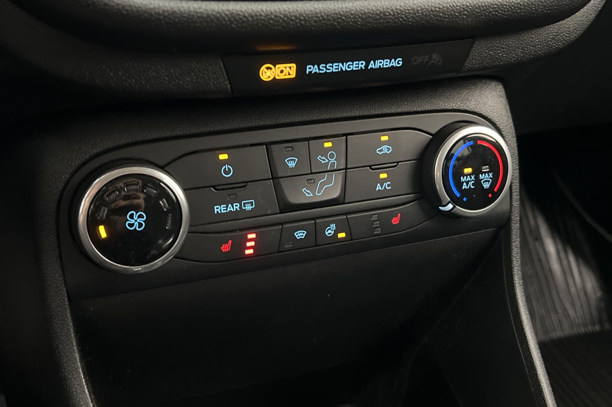 Ford Fiesta 1.0 EcoBoost 100hk Sensorer Rattvärme Adap-Fart