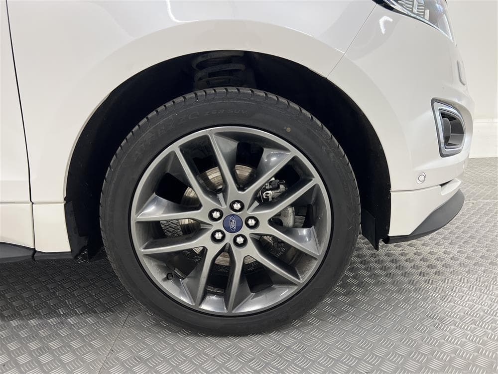Ford Edge 2.0 TDCi 210hk D-Värm Pano B-Kamera Navi Draginteriör