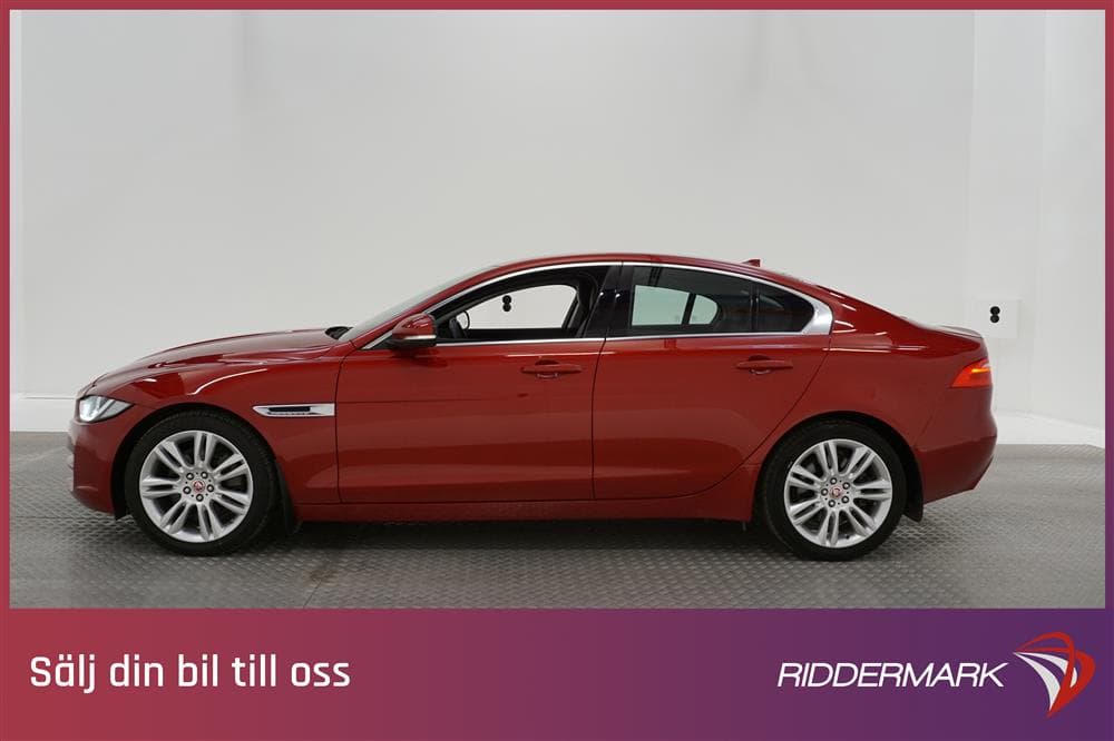 Jaguar XE 2.5T 240hk Navi B-kam Välservad Keyless 0,75l/milexteriör