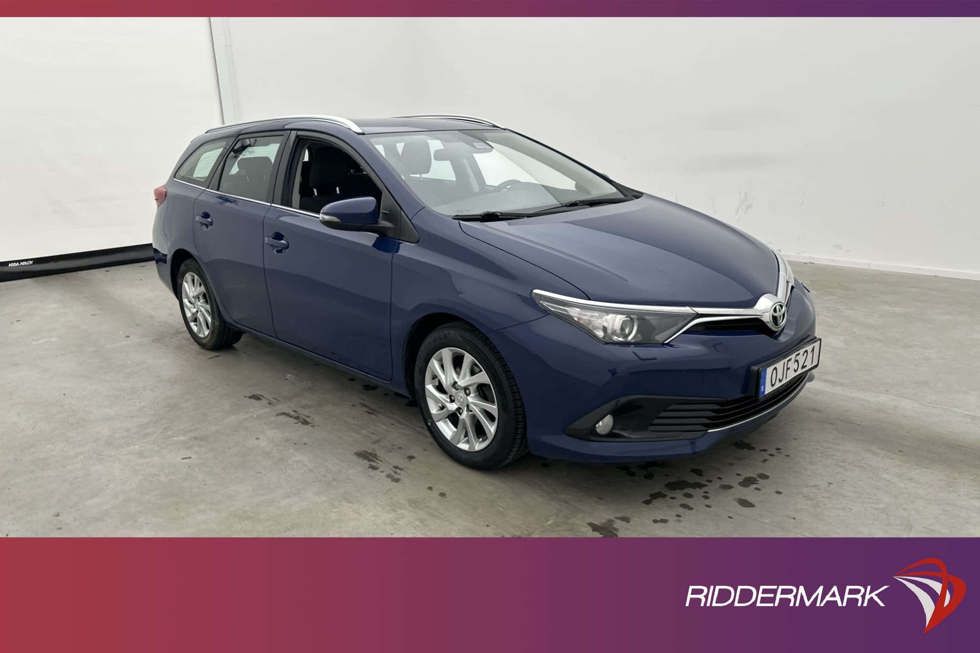 Toyota Auris Touring Sports 112hk