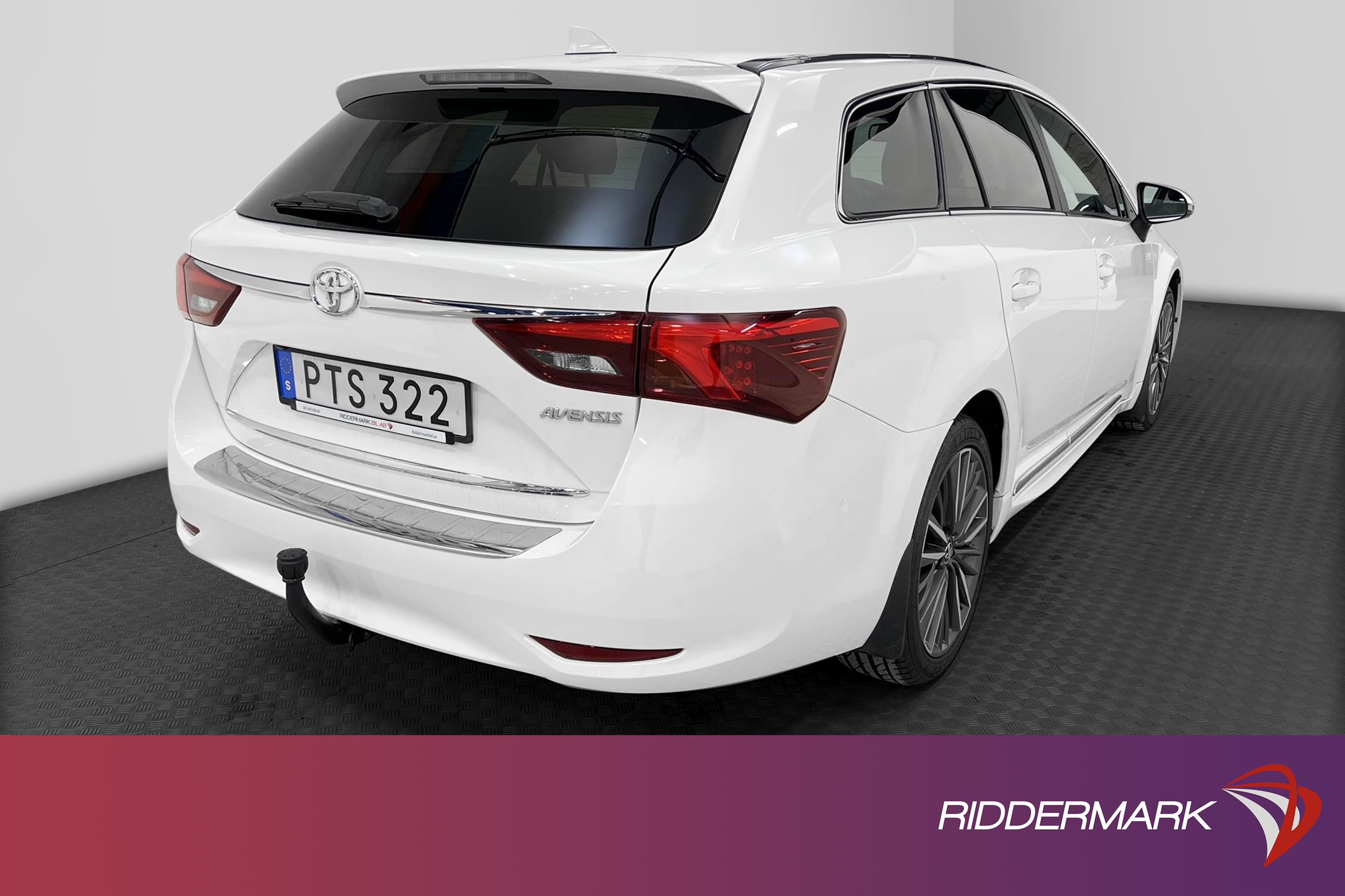 Toyota Avensis 2.0 152hk M&K-Värmare Navi Drag B-Kam Skinn 