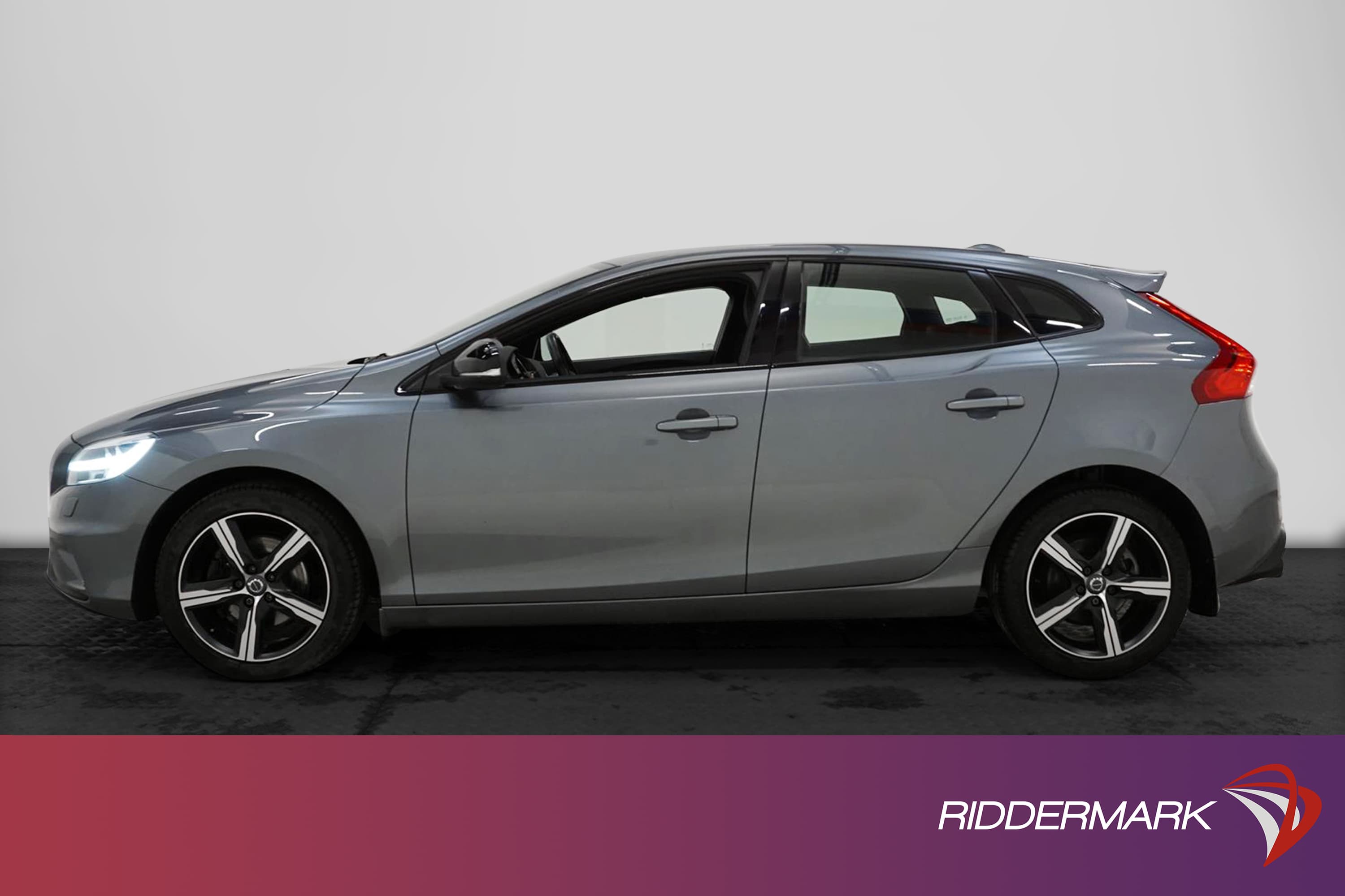 Volvo V40 T3 152hk R-Design