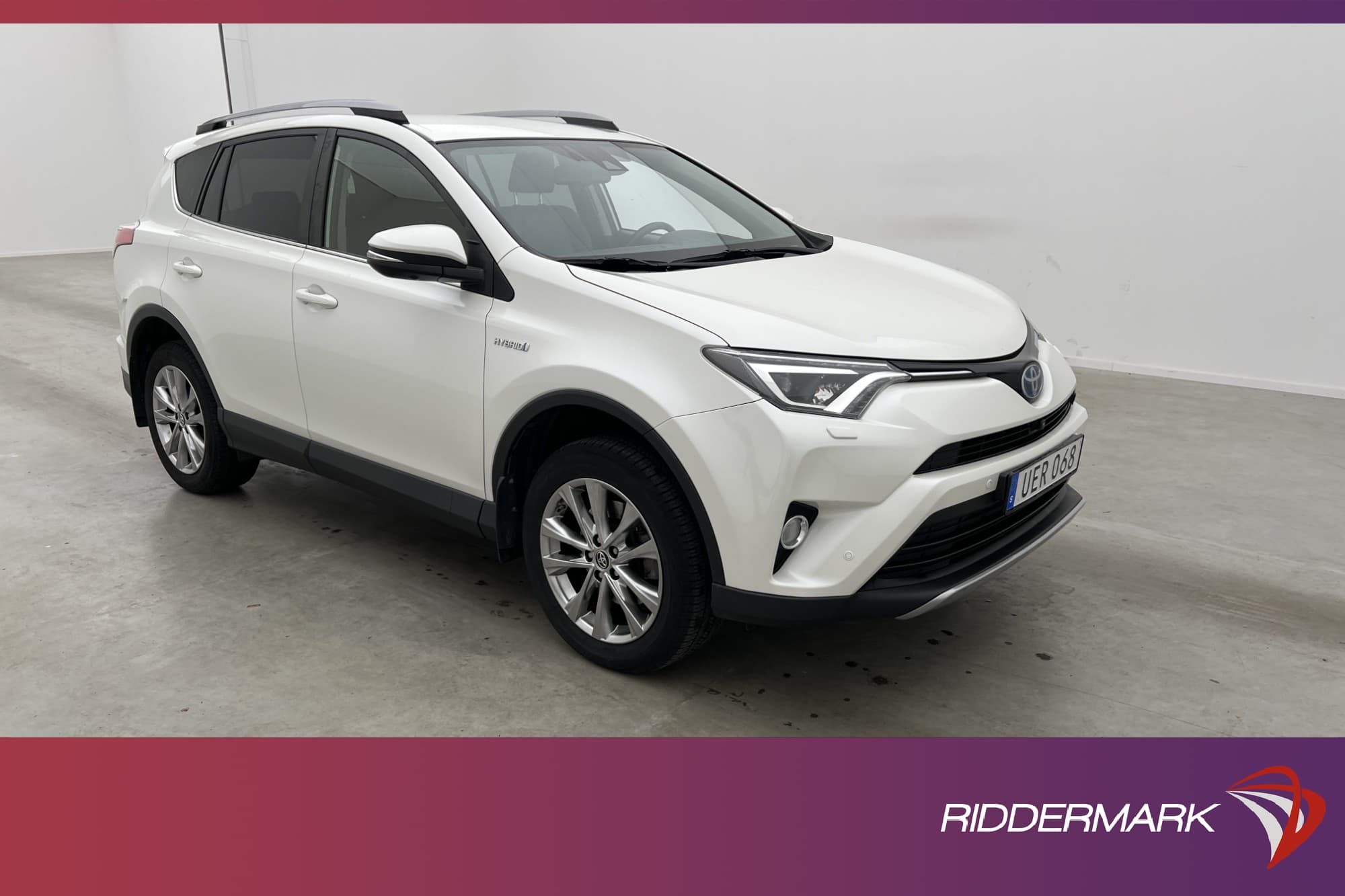 Toyota RAV4 Hybrid AWD 197hk