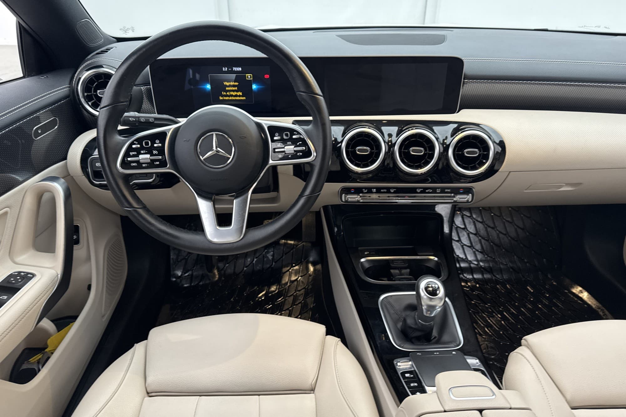 Mercedes-Benz CLA 180 SB Progressive Wide Kamera Navi Skinn