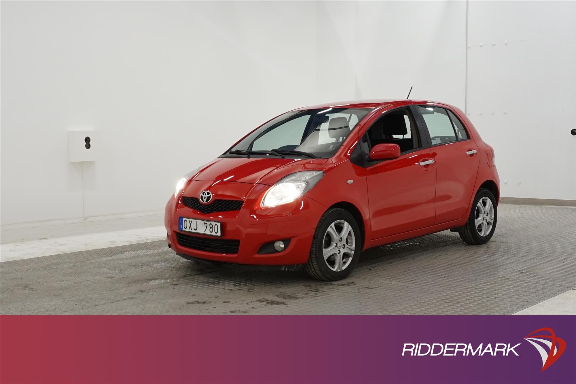 Toyota Yaris 1.33 Dual VVT-i 99hk 1 Brukare Välservad Nybes