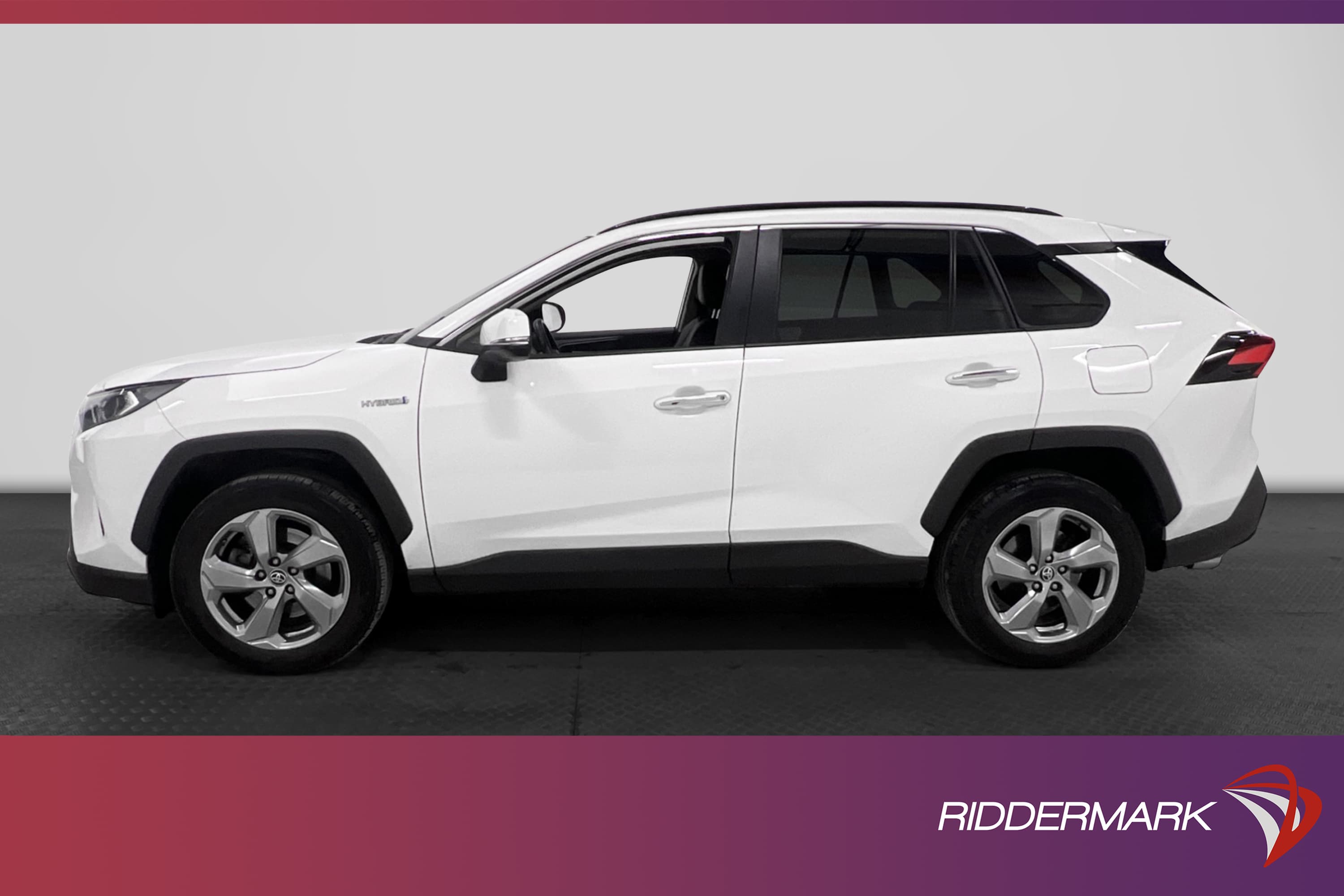 Toyota RAV4 Hybrid AWD 222hk