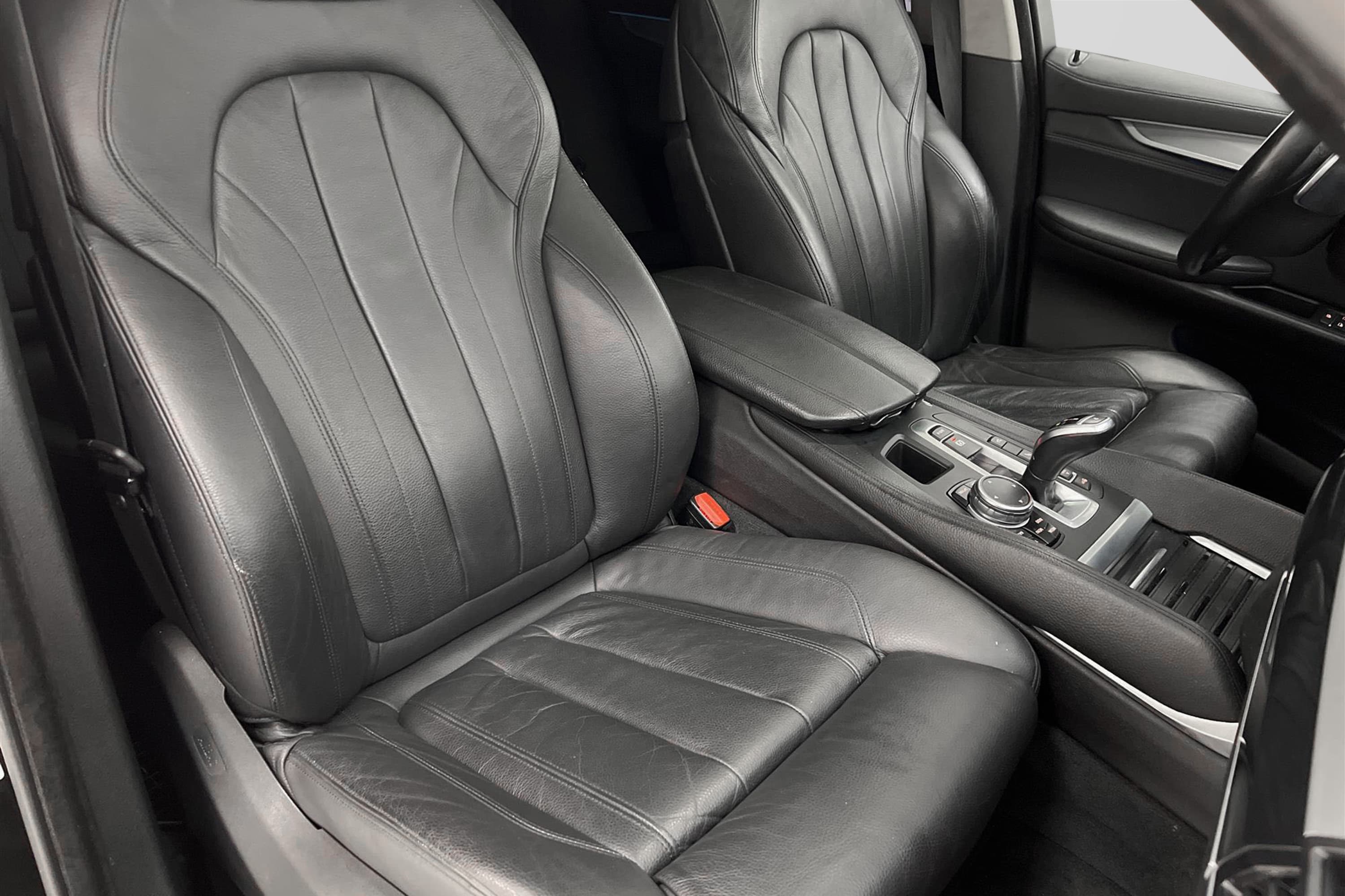 BMW X6 xDrive40d 313hk Taklucka Navi H/K Dragkrok HUD D-Värm