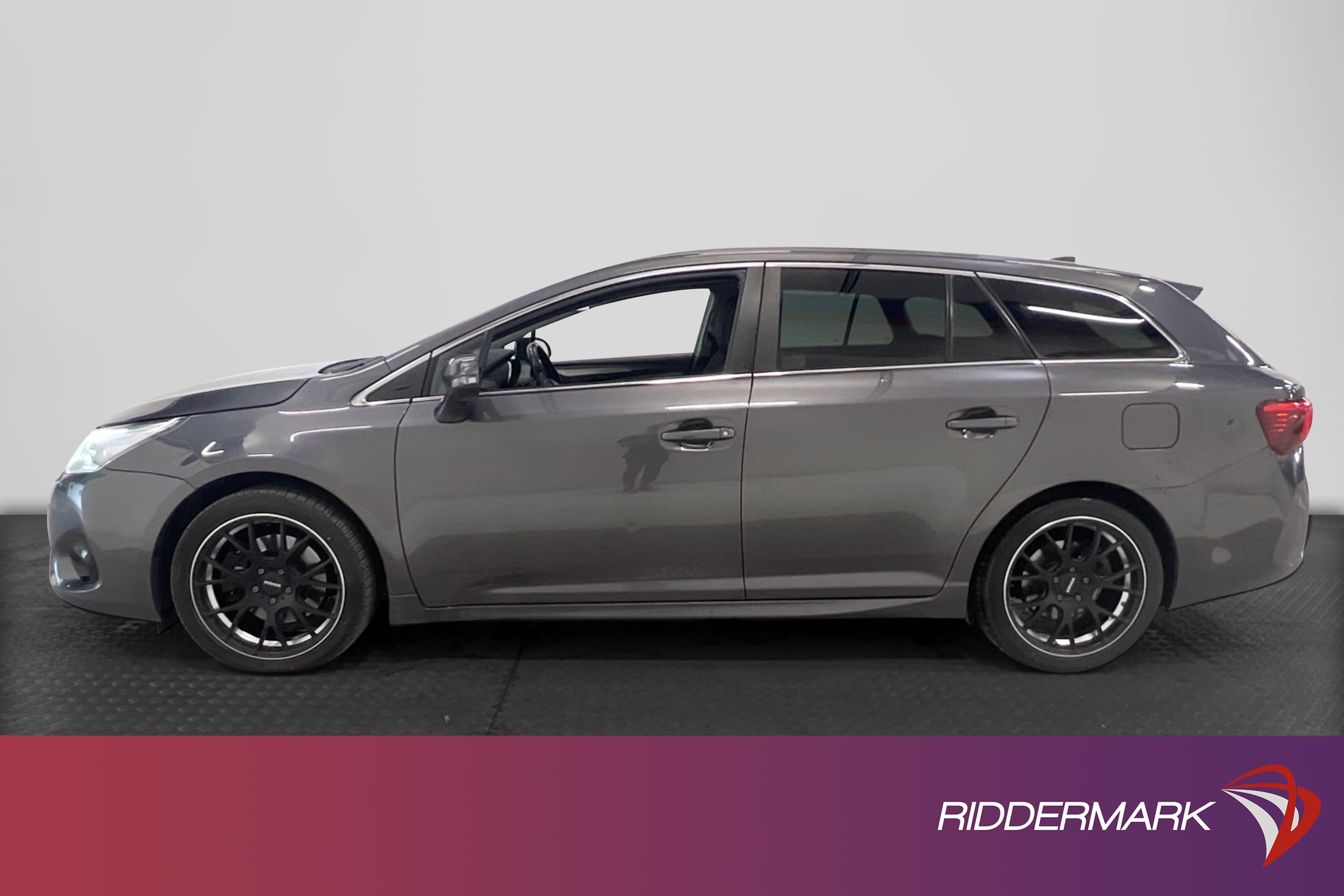 Toyota Avensis 2.0 D-4D 143hk M&K-Värm