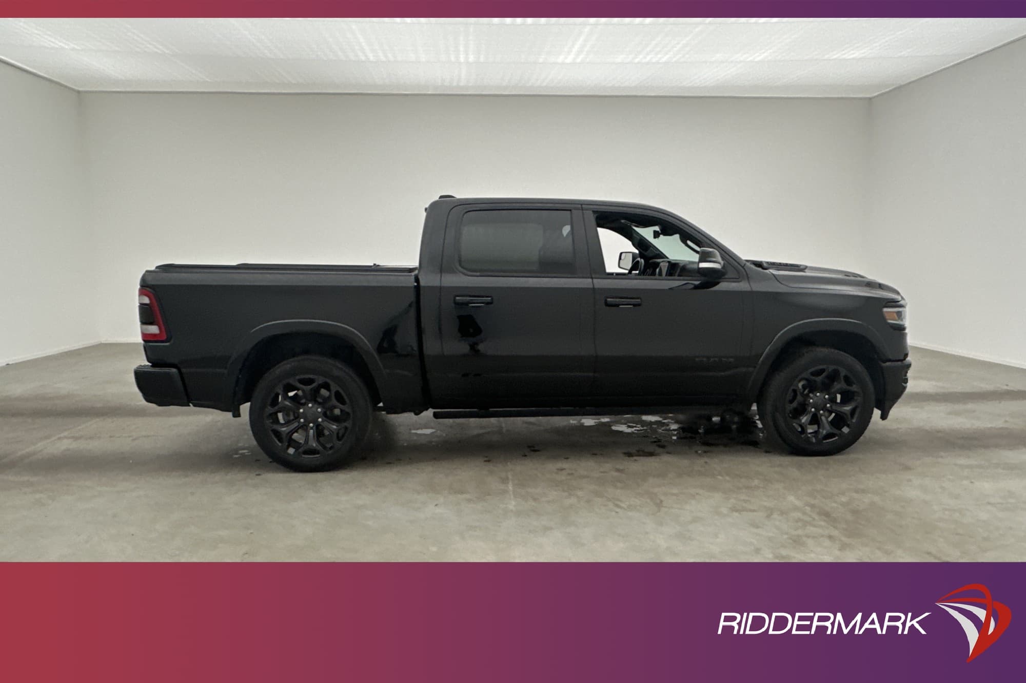 Dodge RAM Limited Night