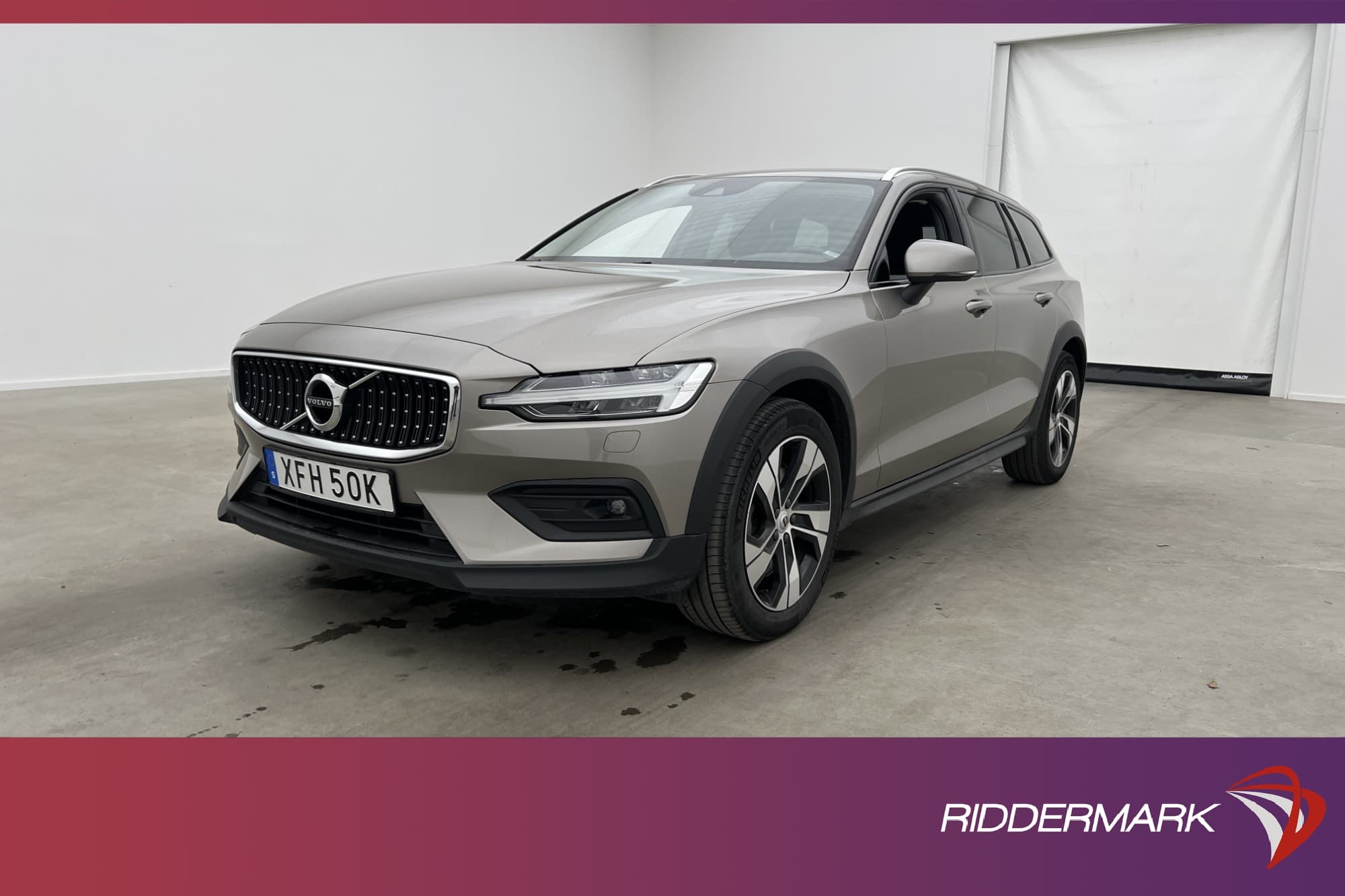 Volvo V60 Cross Country B4 AWD