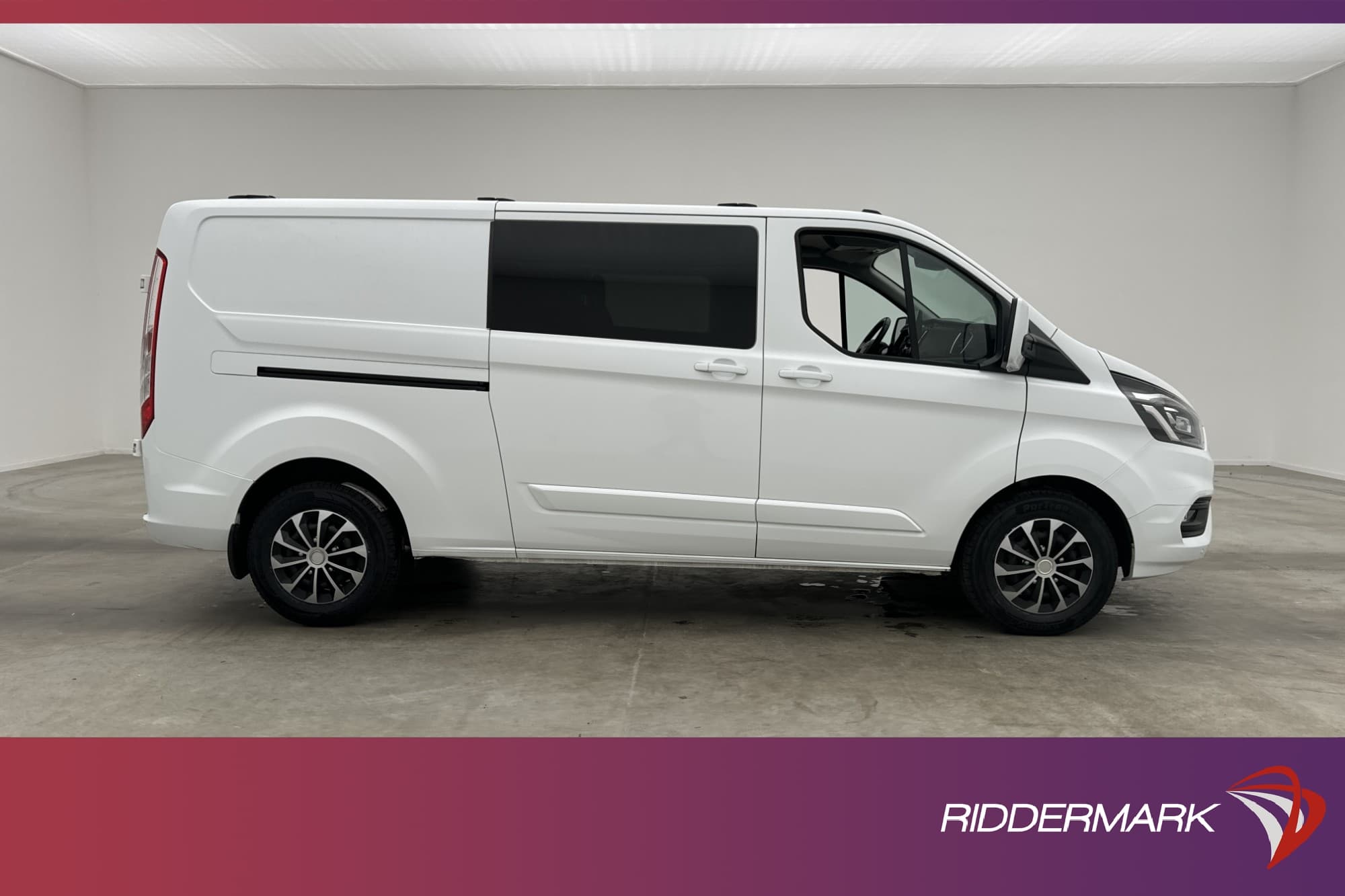 Ford Transit Custom L2 CrewVan
