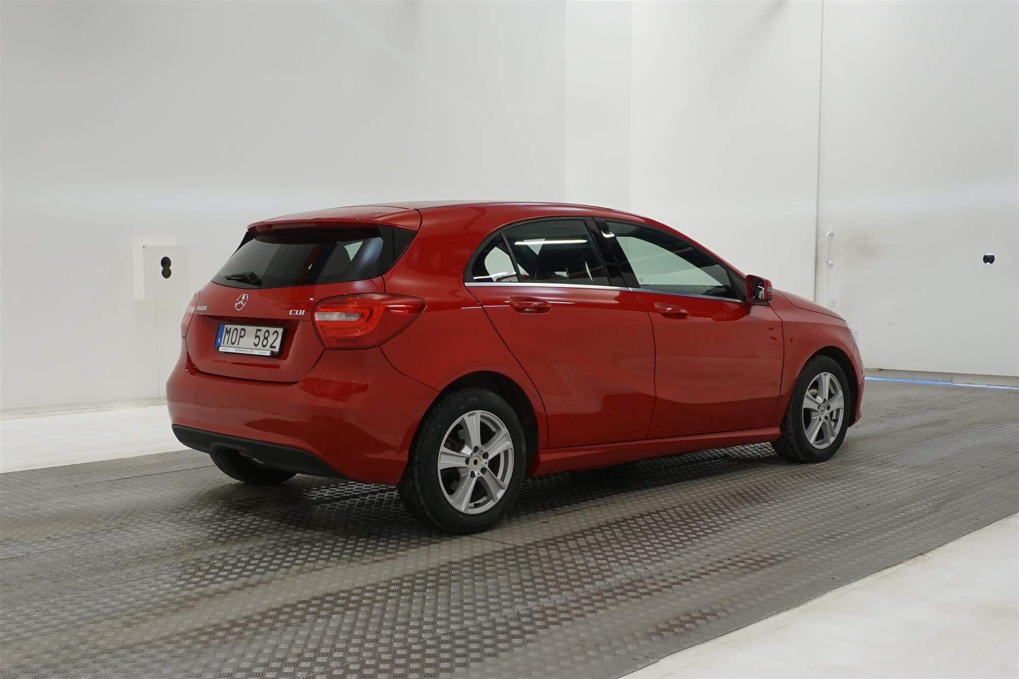 Mercedes-Benz A 180 109hk M&K-Värm PDC Halvskinn 0,38L/mil