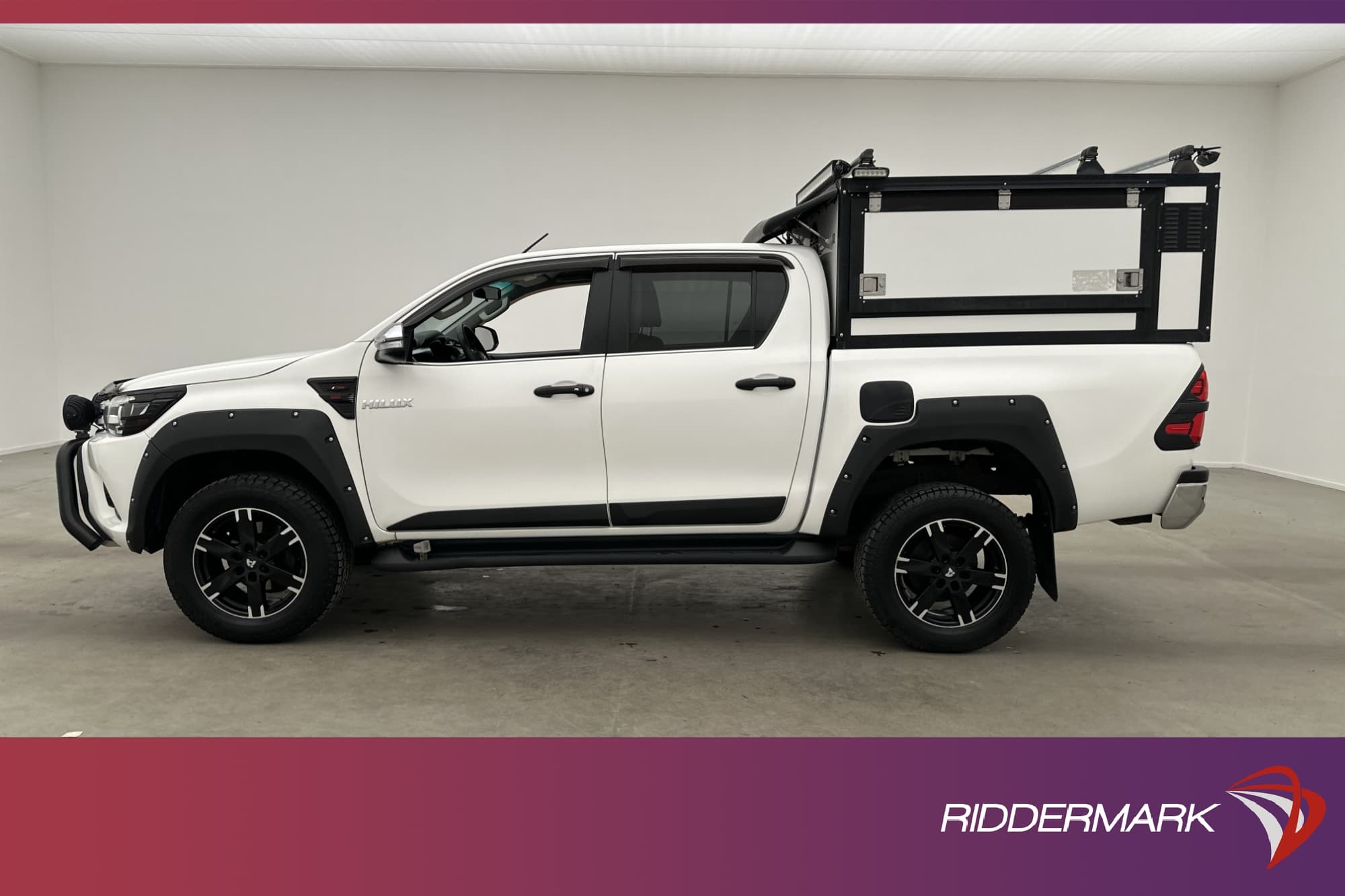 Toyota Hilux Premium 2.4 AWD