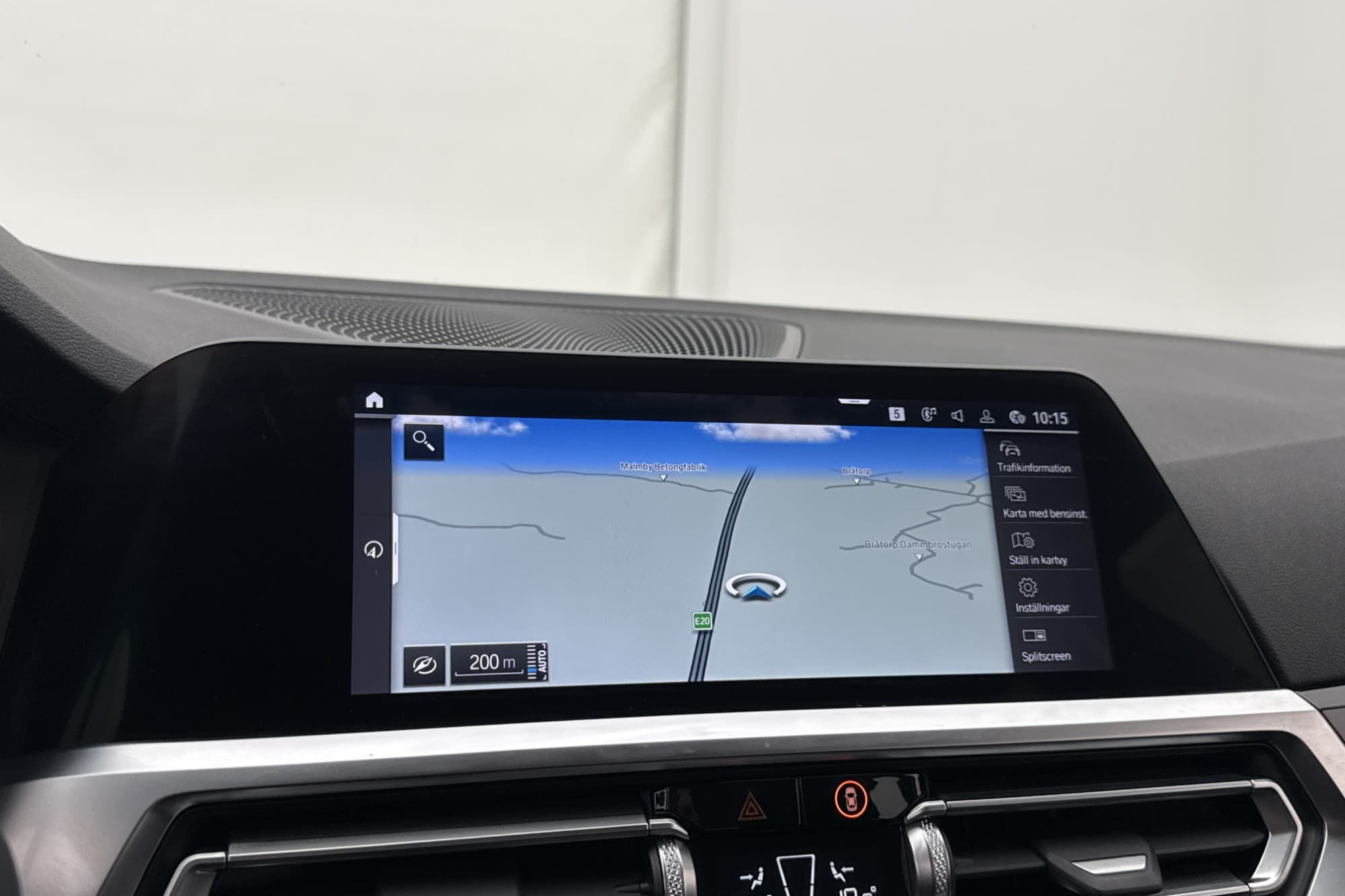 BMW 330e xDrive 292hk Sport Line HiFi Navi CarPlay MOMS