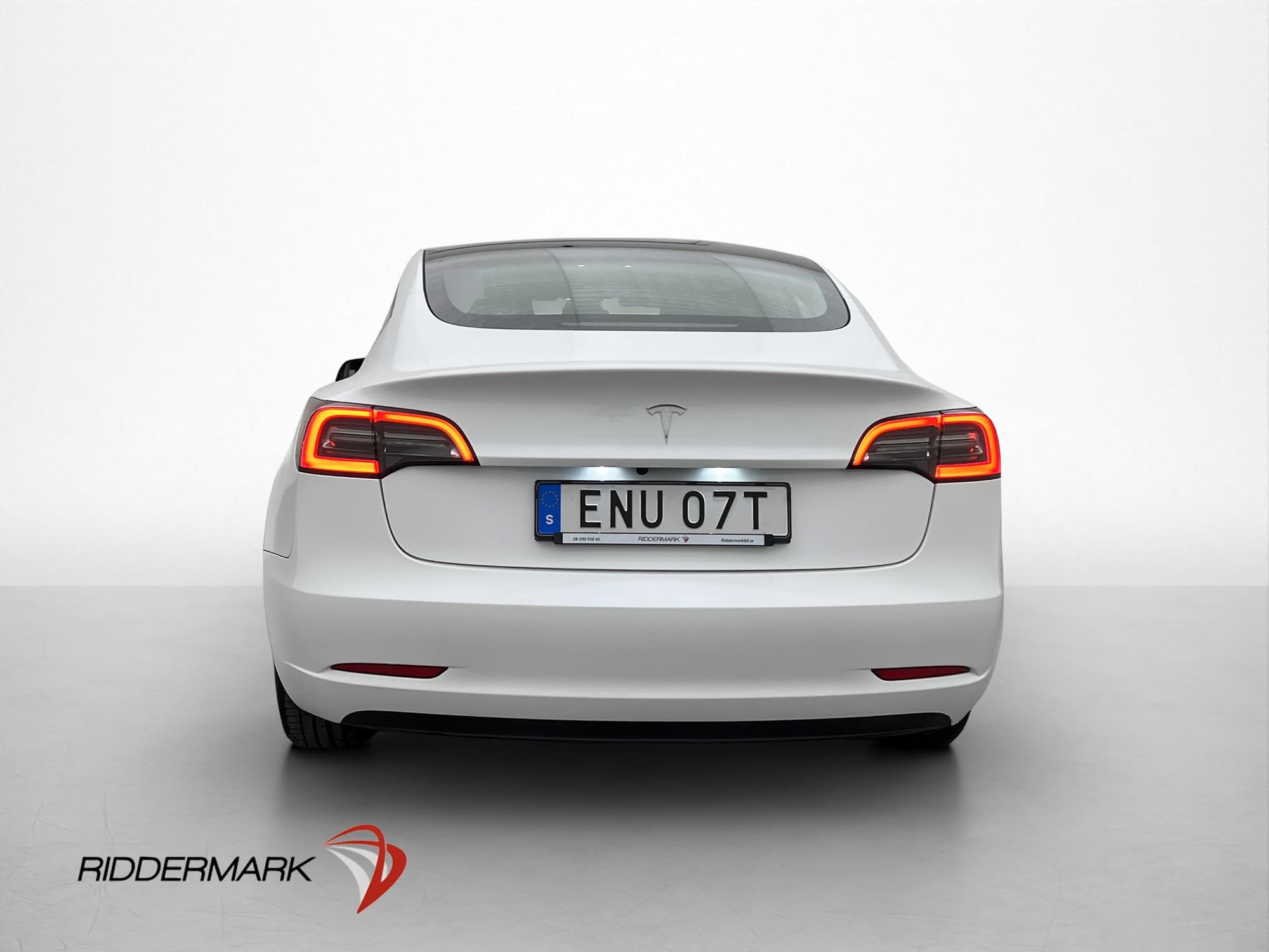 Tesla Model 3 Standard Range Autopilot Panorama MOMS