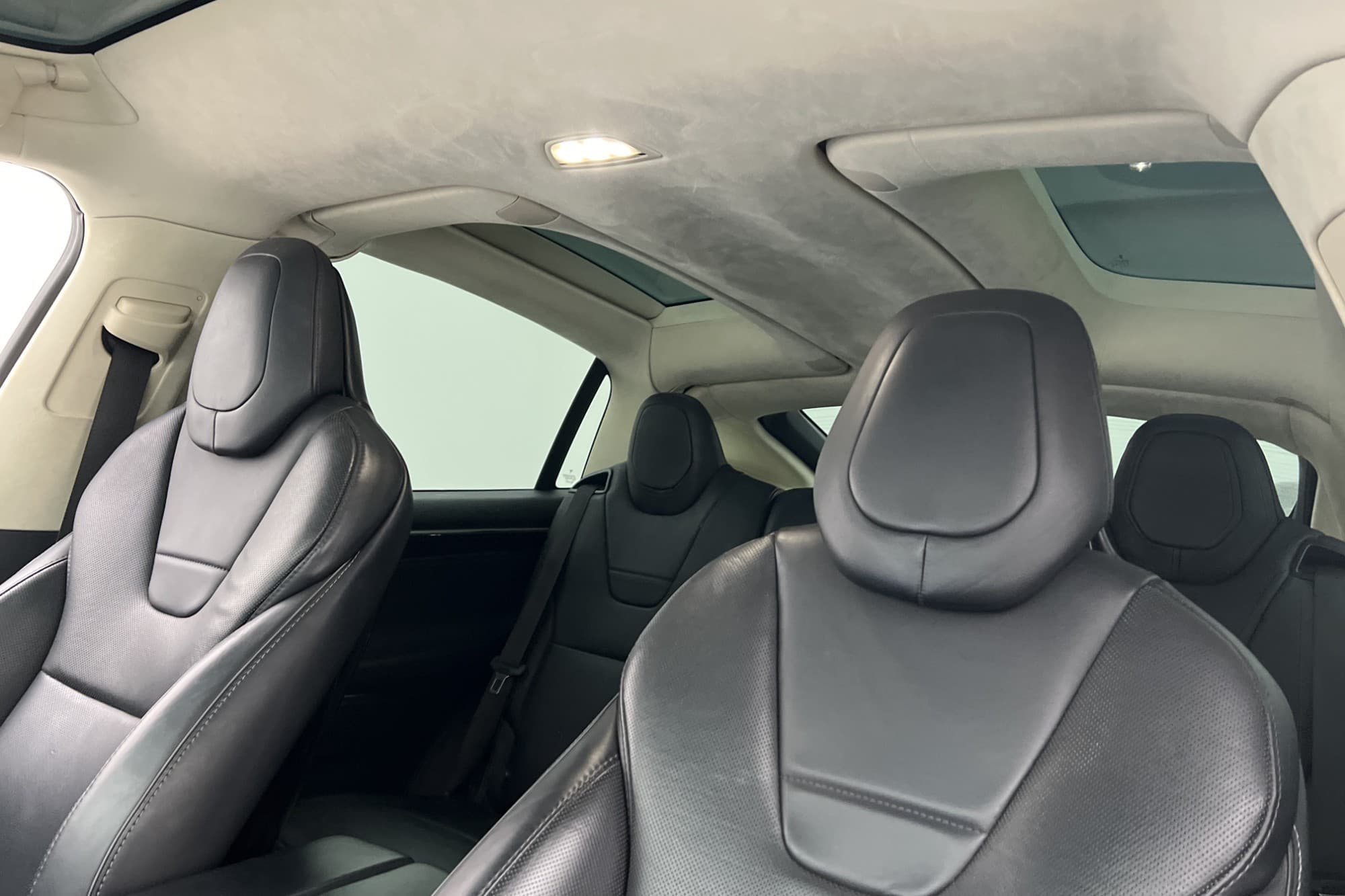 Tesla Model X 90D Svensksåld Dragkrok Luftfjädring MOMS