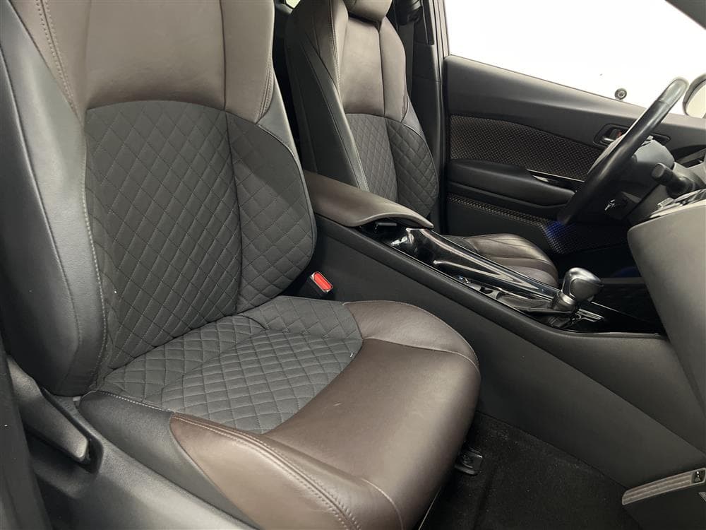 Toyota C-HR 1.8 HSD 122hk Executive JBL Låg Skatt 0,41L/mil
