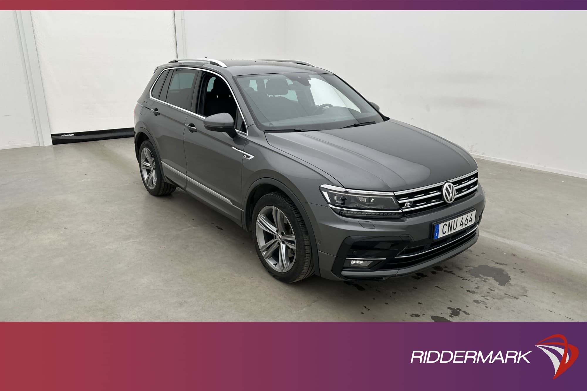 Volkswagen Tiguan 2.0 TDI 240hk 4M R-Line Cockpit D-Värm 360