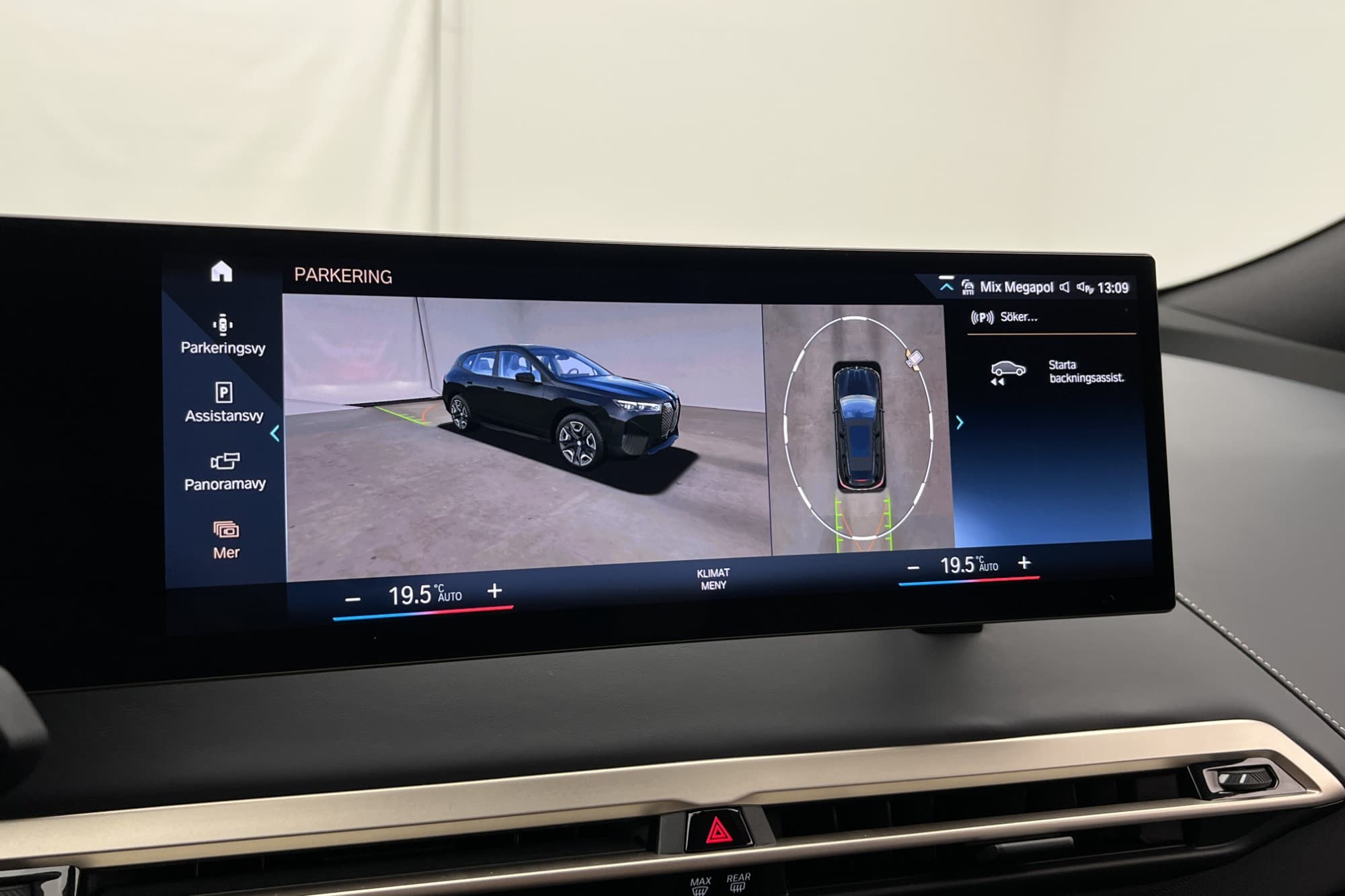 BMW iX xDrive50 Sport Innovation Pano H/K Laser Sky Dragkrok