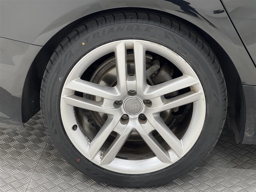 Audi A6 2.0 TDI 190hk Quattro S-Line D-Värm Drag 0,51l/milinteriör