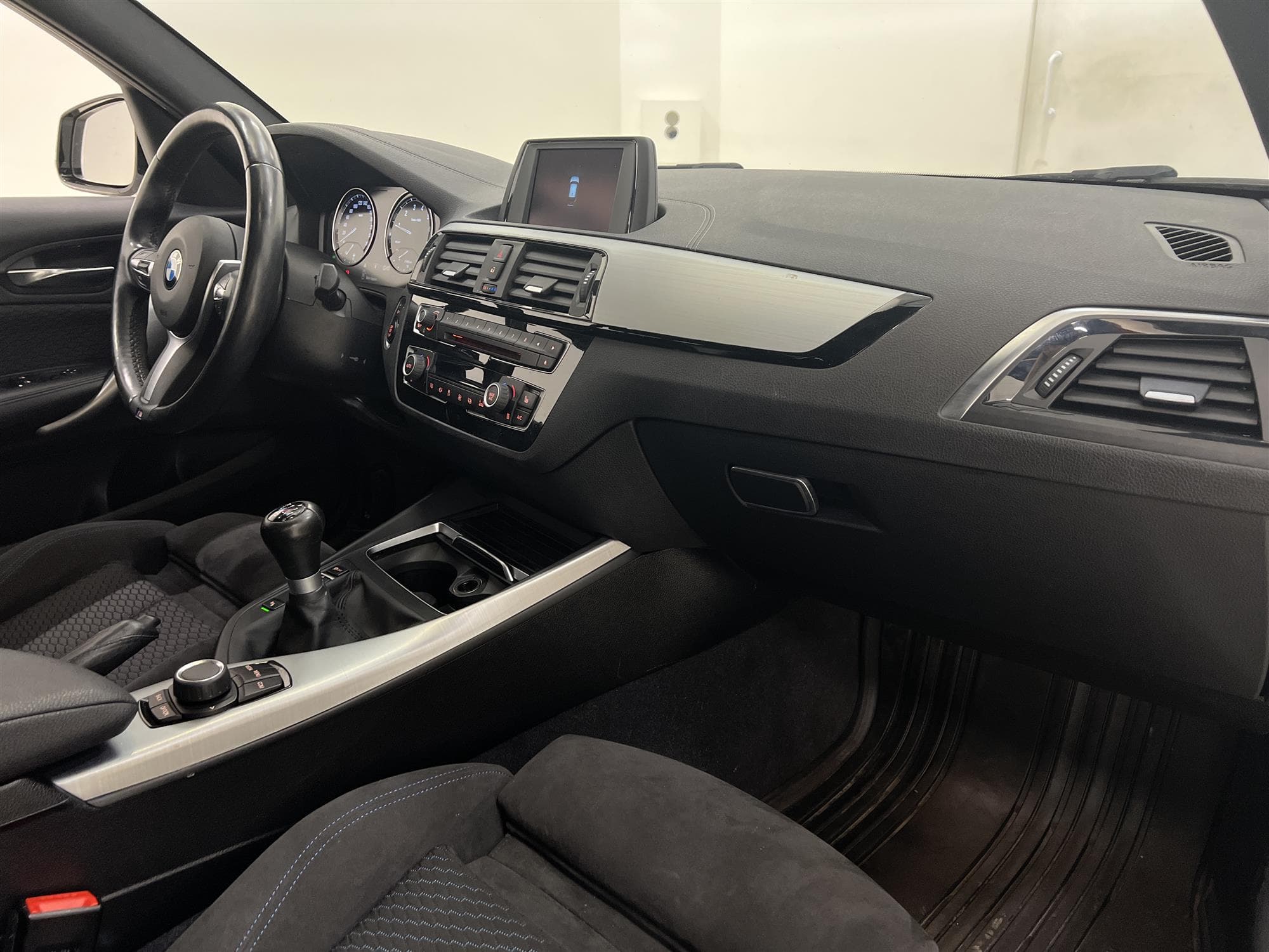 BMW 118i 136hk M-Sport Sensorer Rattvärme Välservad