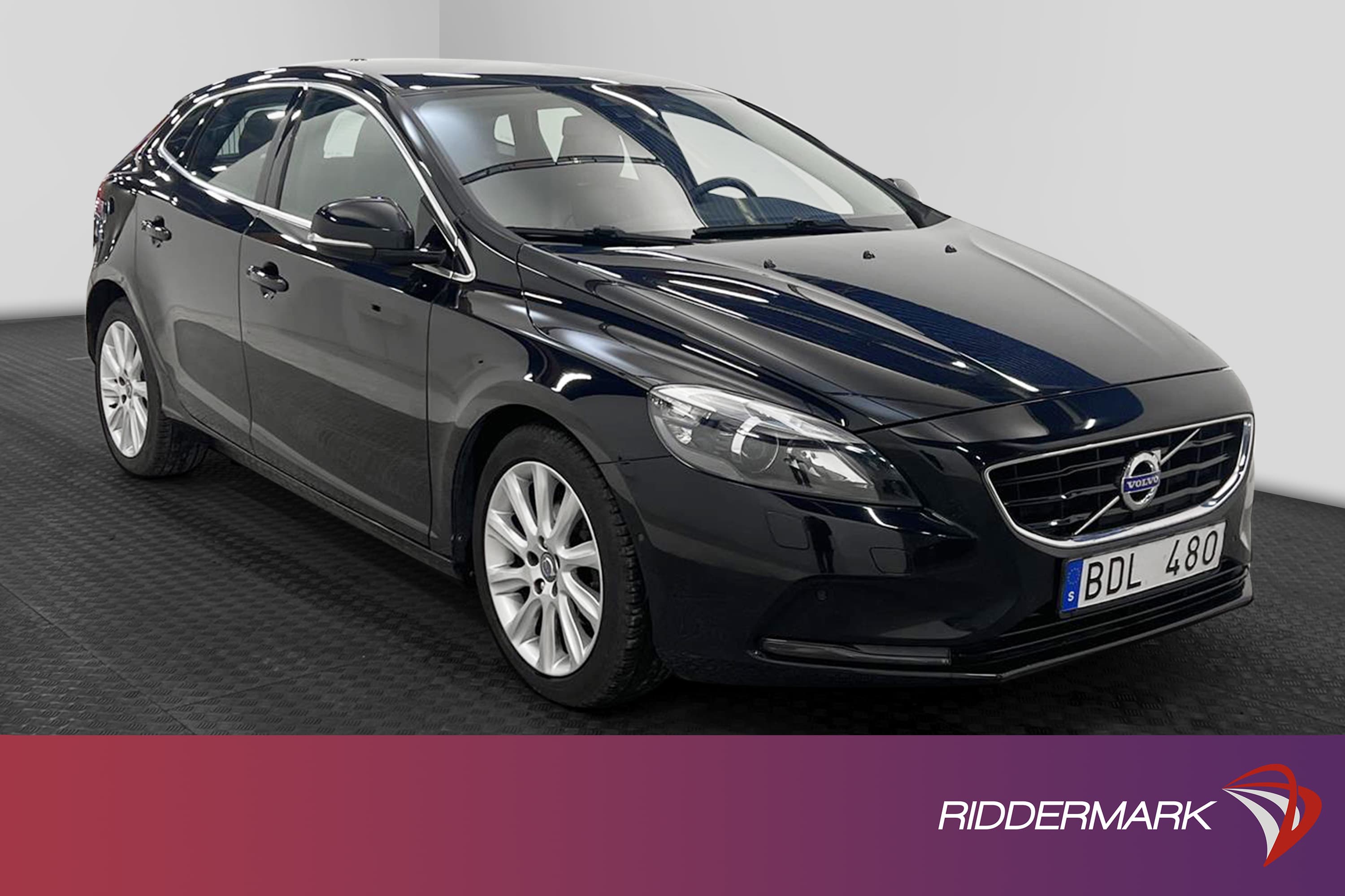Volvo V40 D2 115hk Summum Drag D-Värm Skinn P-Pilot