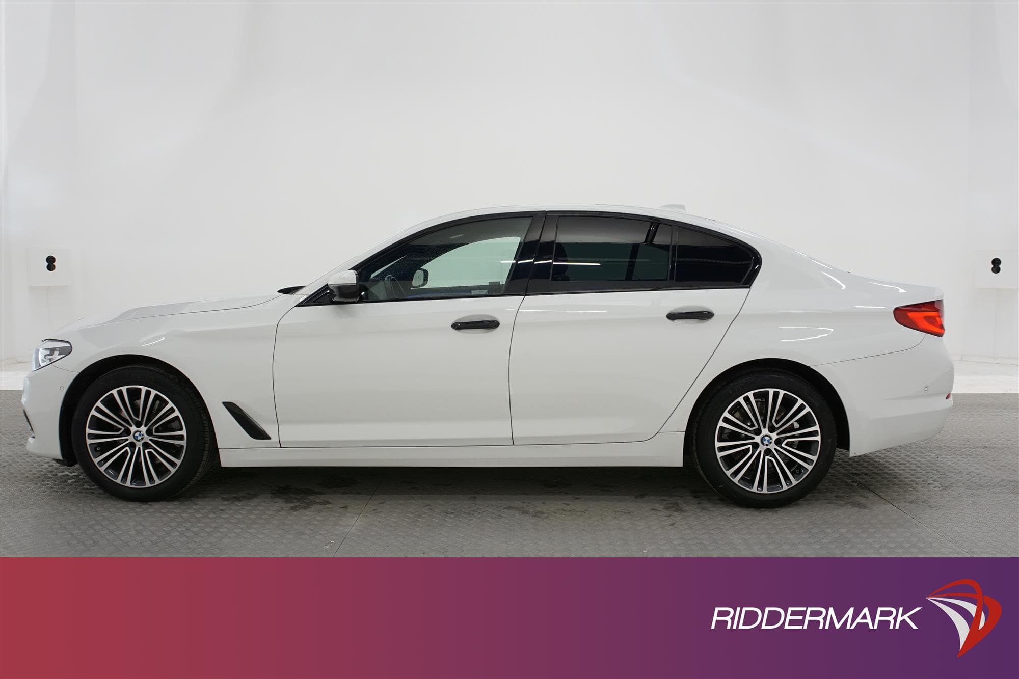 BMW 520d xDrive 190 hk