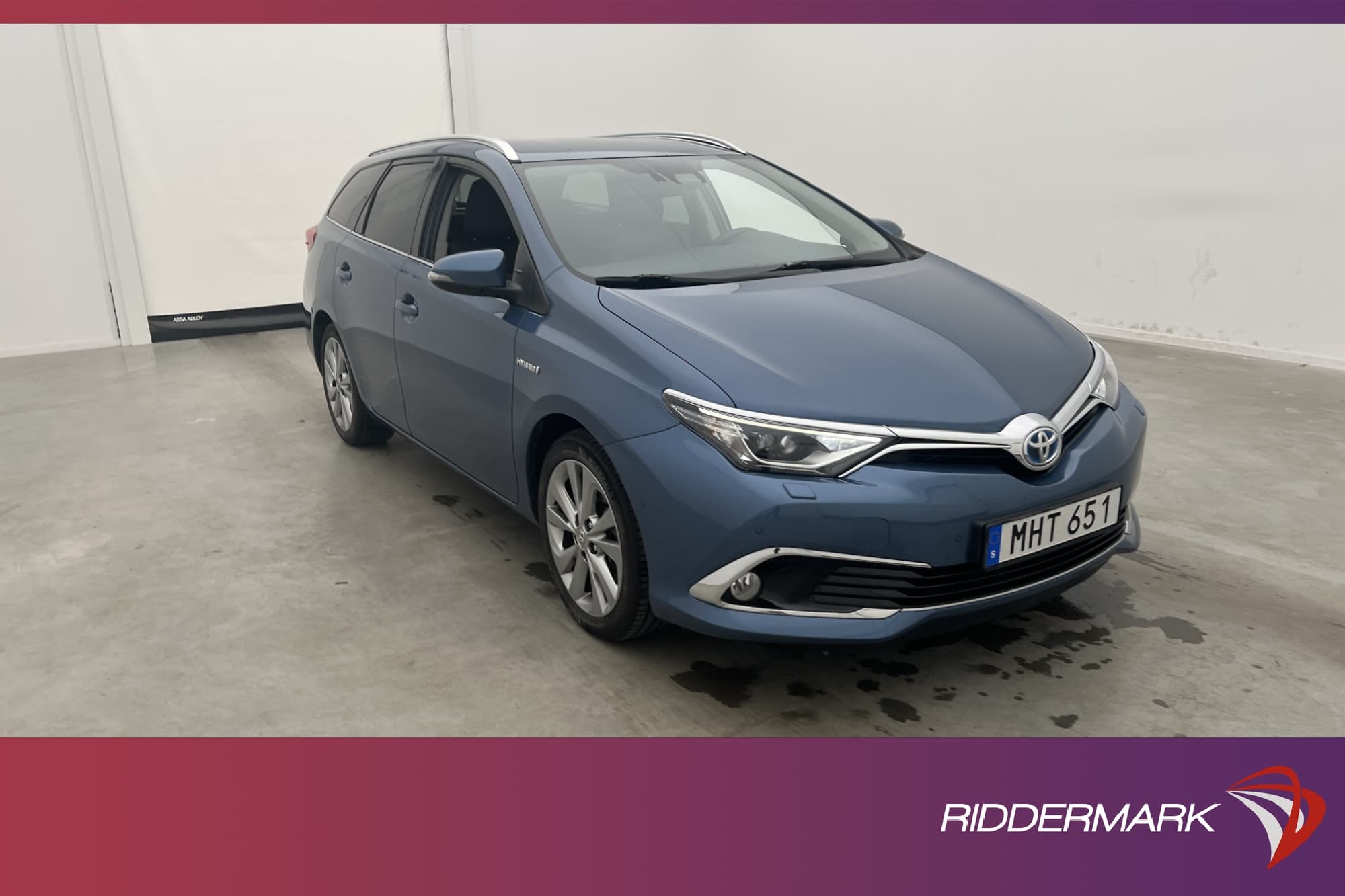 Toyota Auris Touring Sports Hybrid