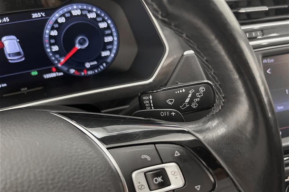 Volkswagen Tiguan 4M 190hk GT Värmare Active info Draginteriör