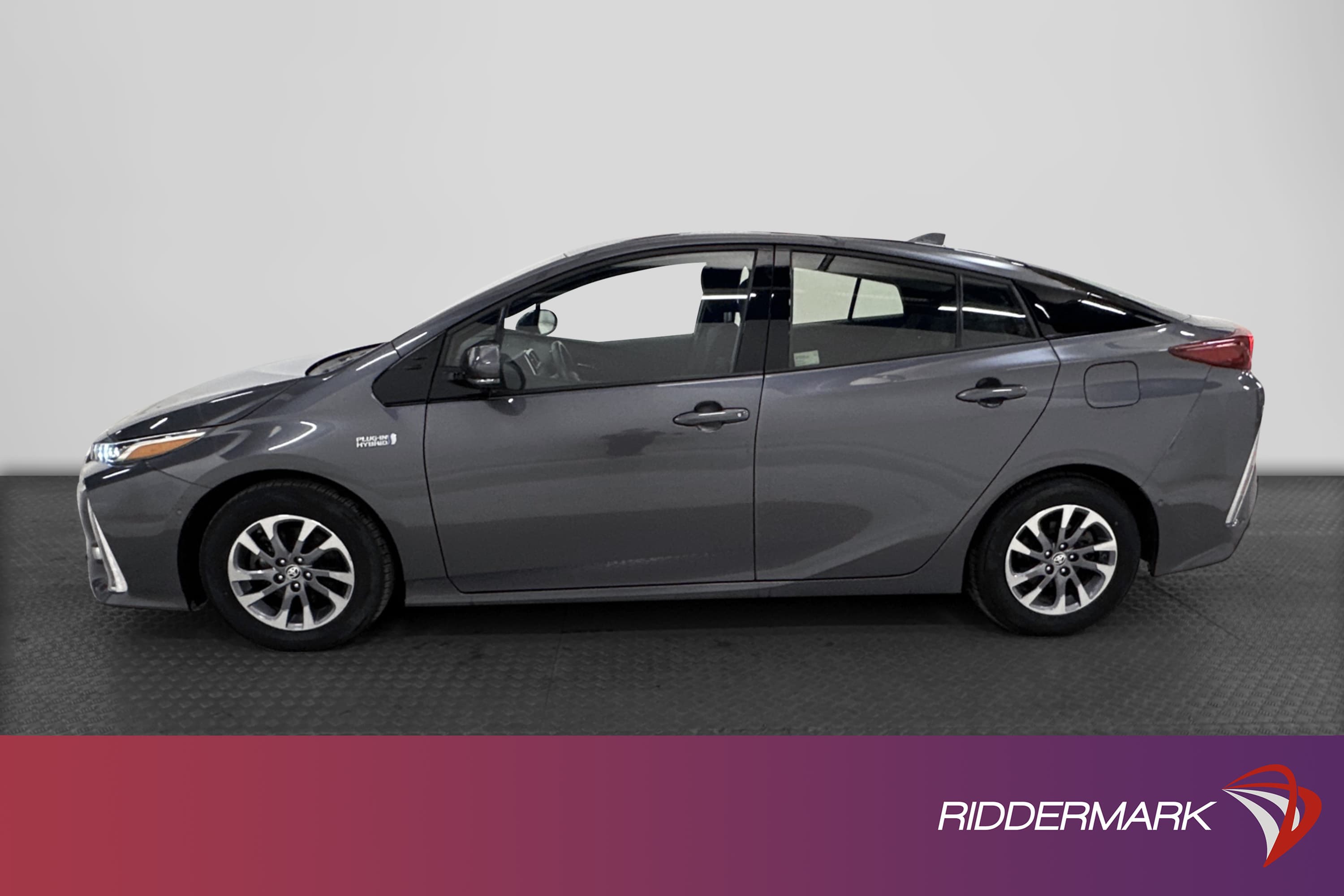 Toyota Prius Plug-In 123hk