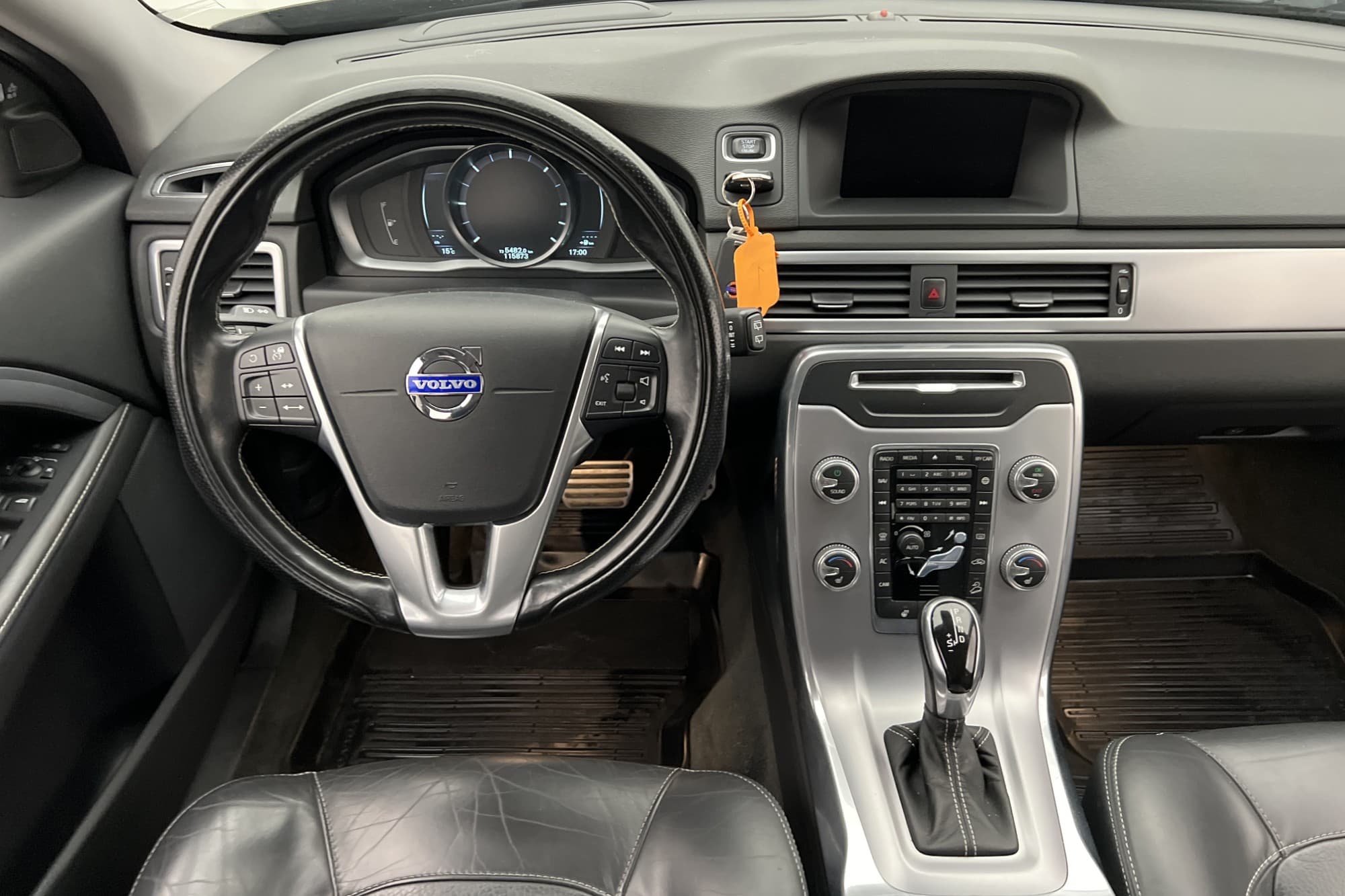 Volvo XC70 D4 AWD Dynamic Edt VOC Värmare Kamera Navi Drag