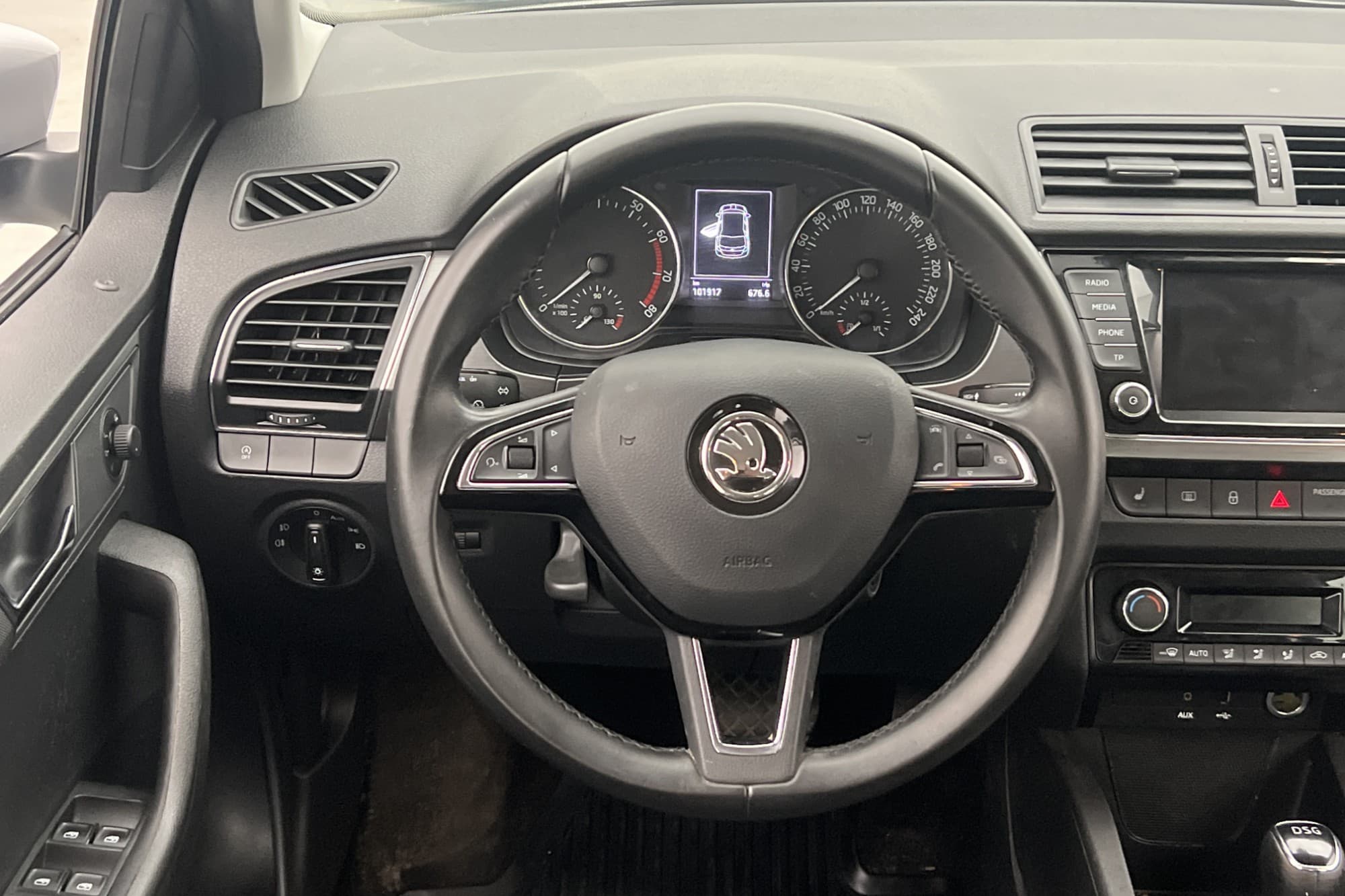 Skoda Fabia 1.0 TSI 110hk Sensorer CarPlay Keyless BT
